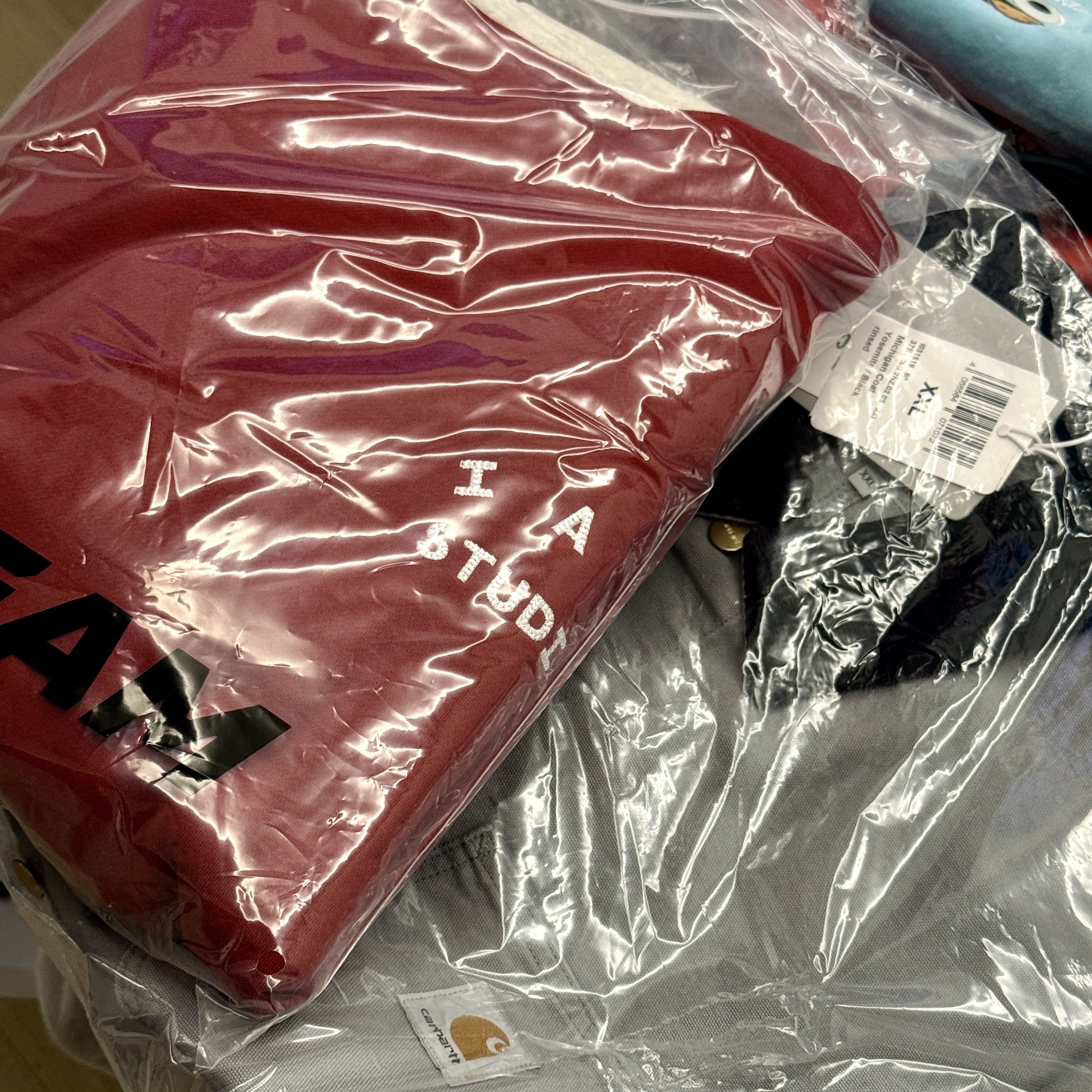 IAB Studio 24 Christmas Hoodie Burgundy Oatmeal, Carhartt WIP Unlined Dearborn Canvas Michigan Chore Coat Yosemite Black Rinsed - Summer 착용 스타일
