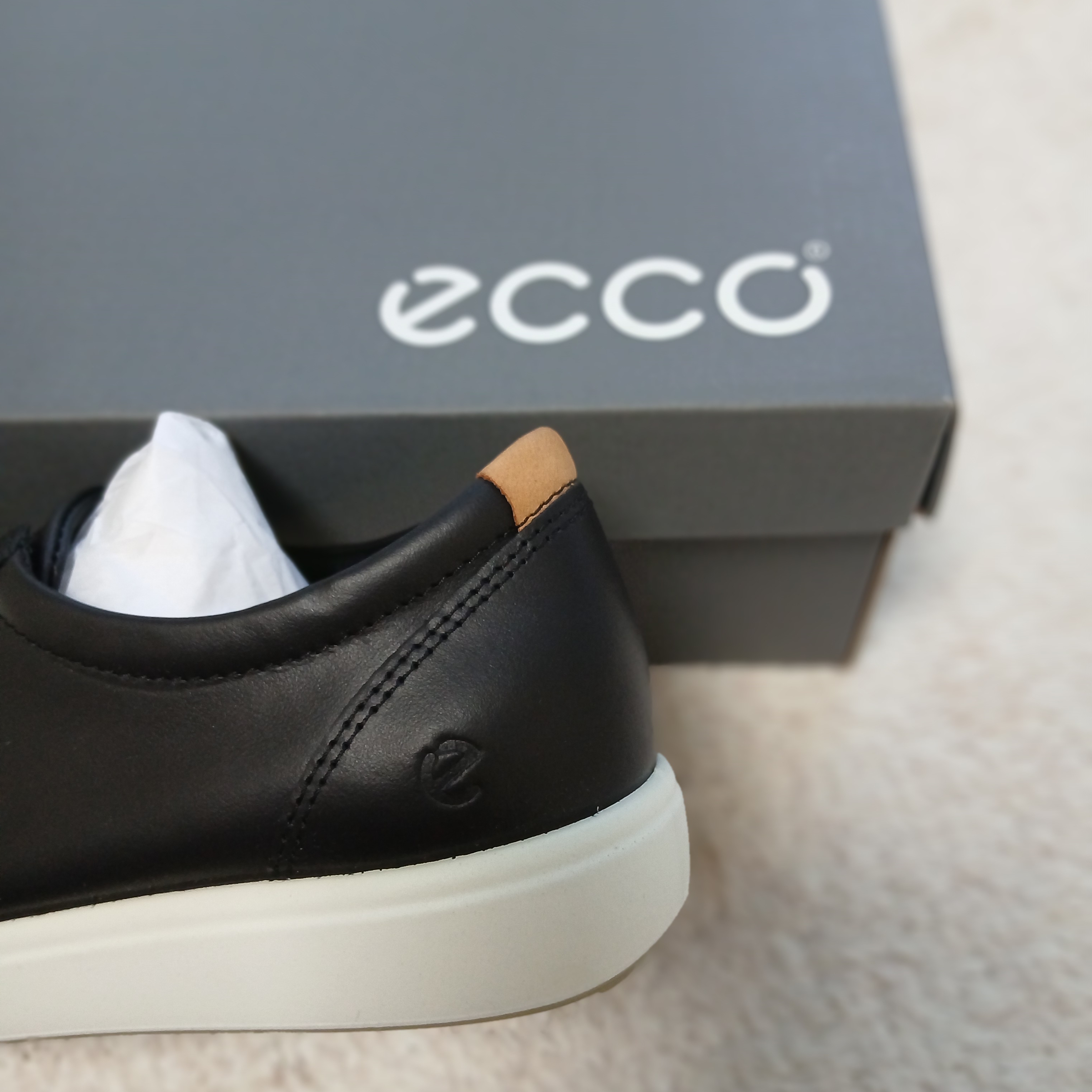 (W) Ecco Soft 7 Shoes Black 착용 스타일 - 4