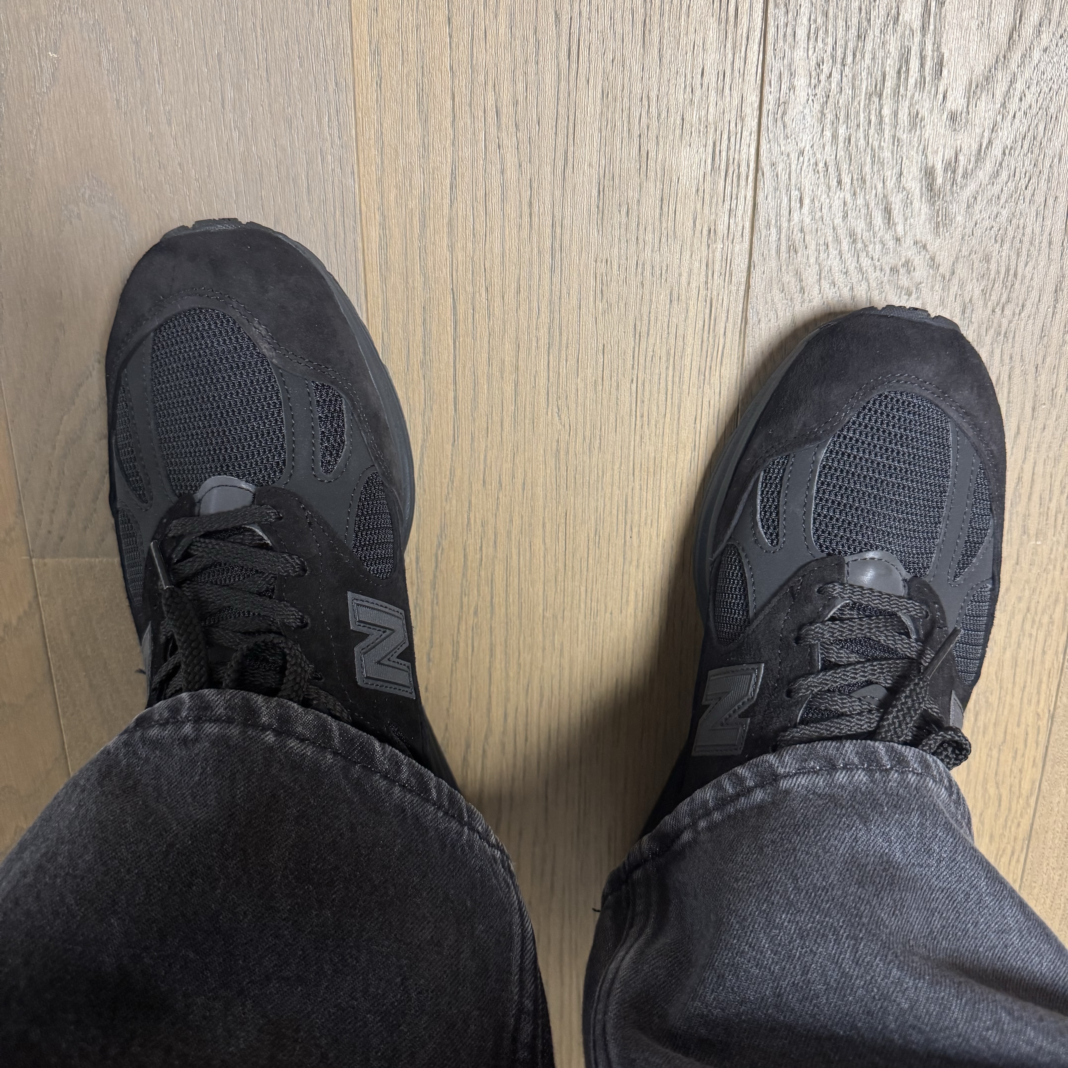 New Balance 991v2 Made in UK Black Grey 착용 스타일 - 2