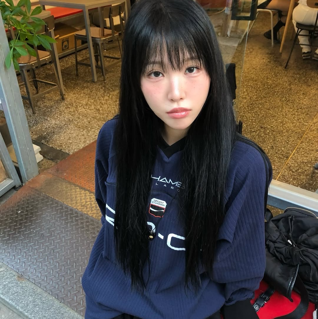SPORT CHAMBER x Coca-Cola Club T-shirt Navy 착용 스타일 - 5