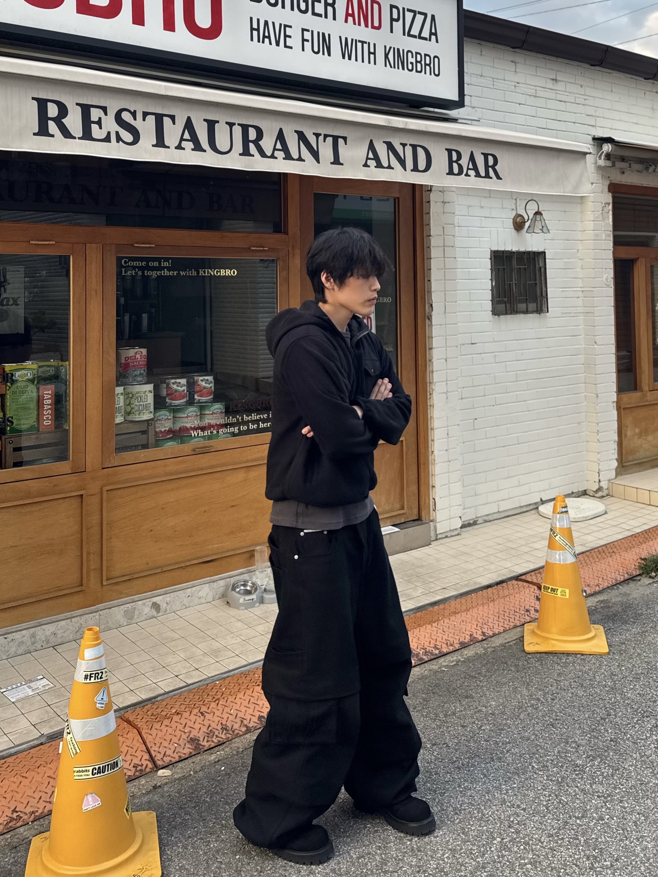 Kamien Titan Baggy Pants Black 착용 스타일 - 2