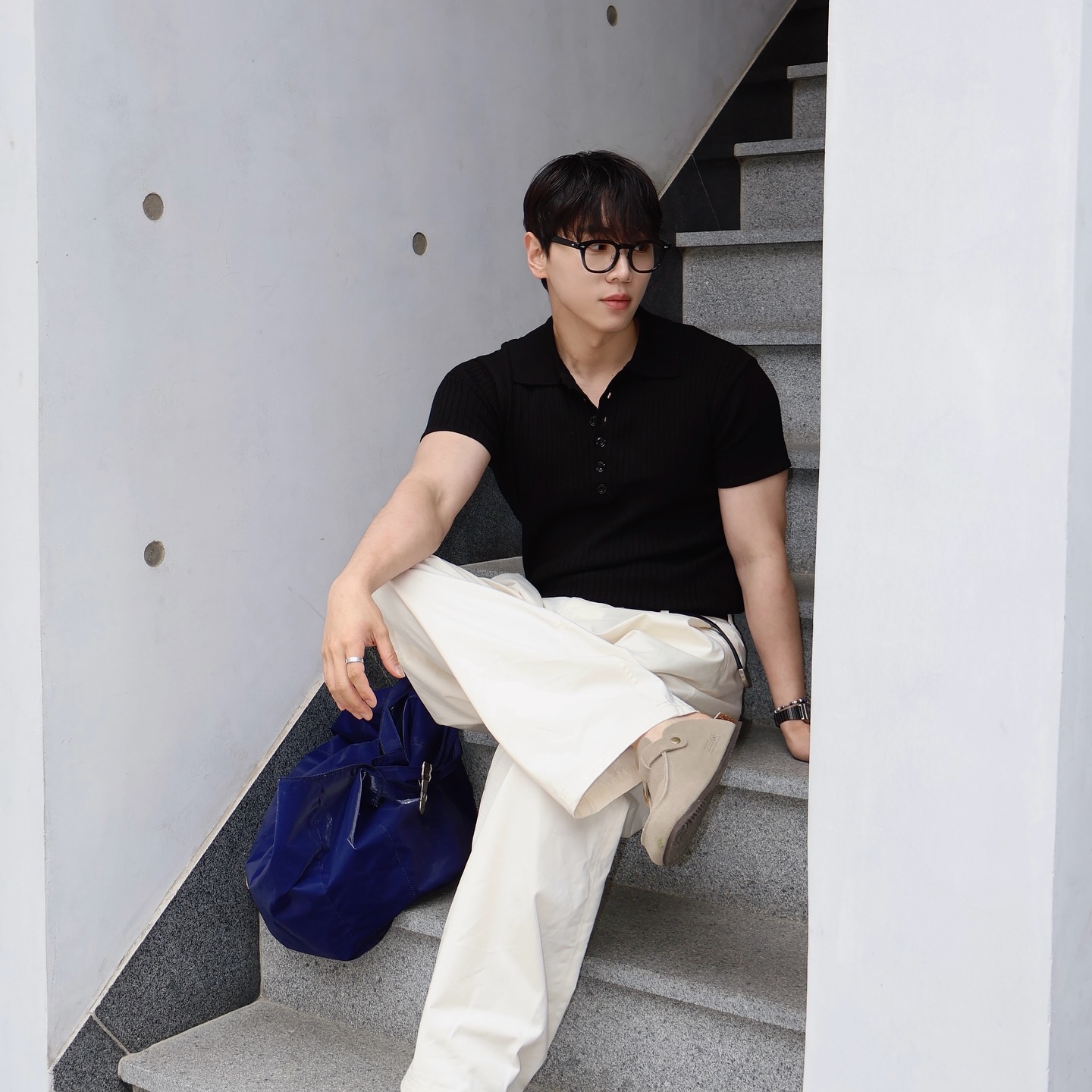 lash Clift-f Black 앤 실버 착용 스타일 - 3