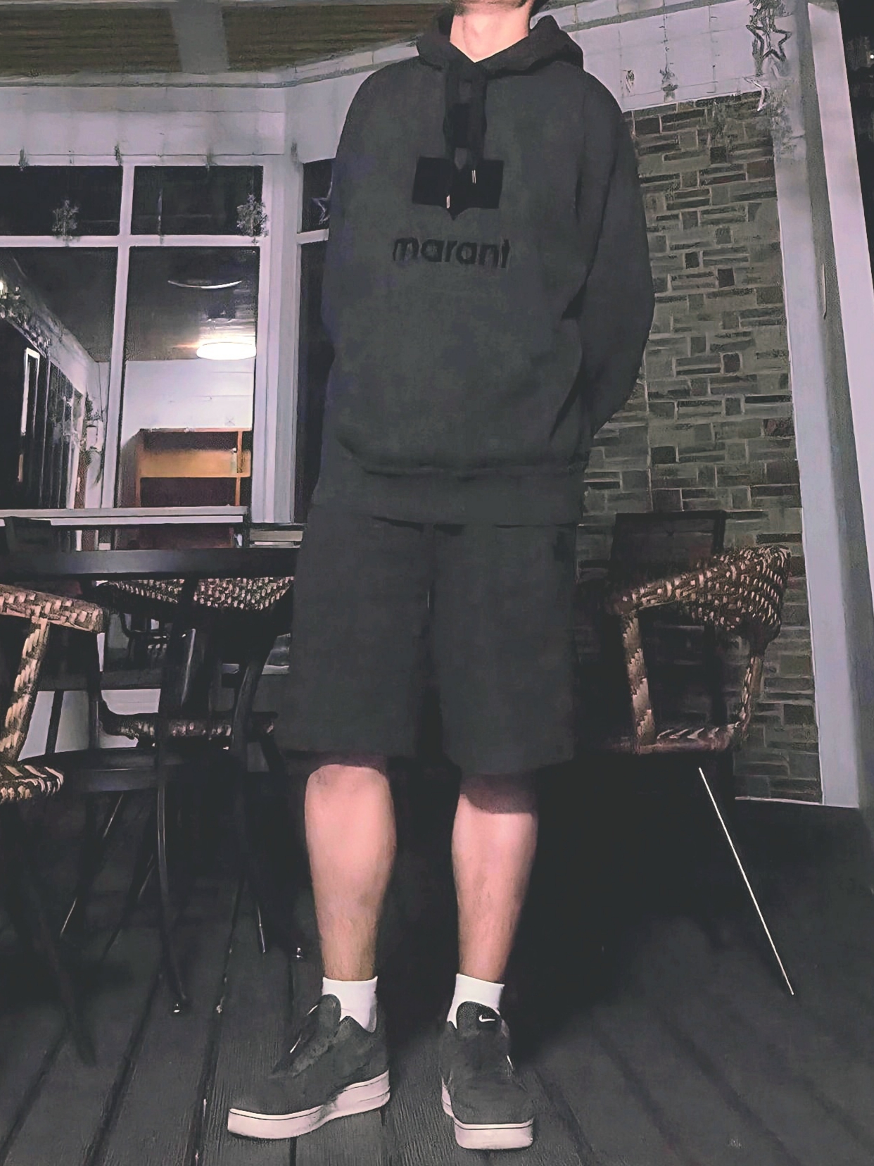 Isabel Marant Miley Logo Hoodie Faded Black - 23SS, Isabel Marant Mahalo Logo Shorts Faded Black - 24FW 착용 스타일 - 1