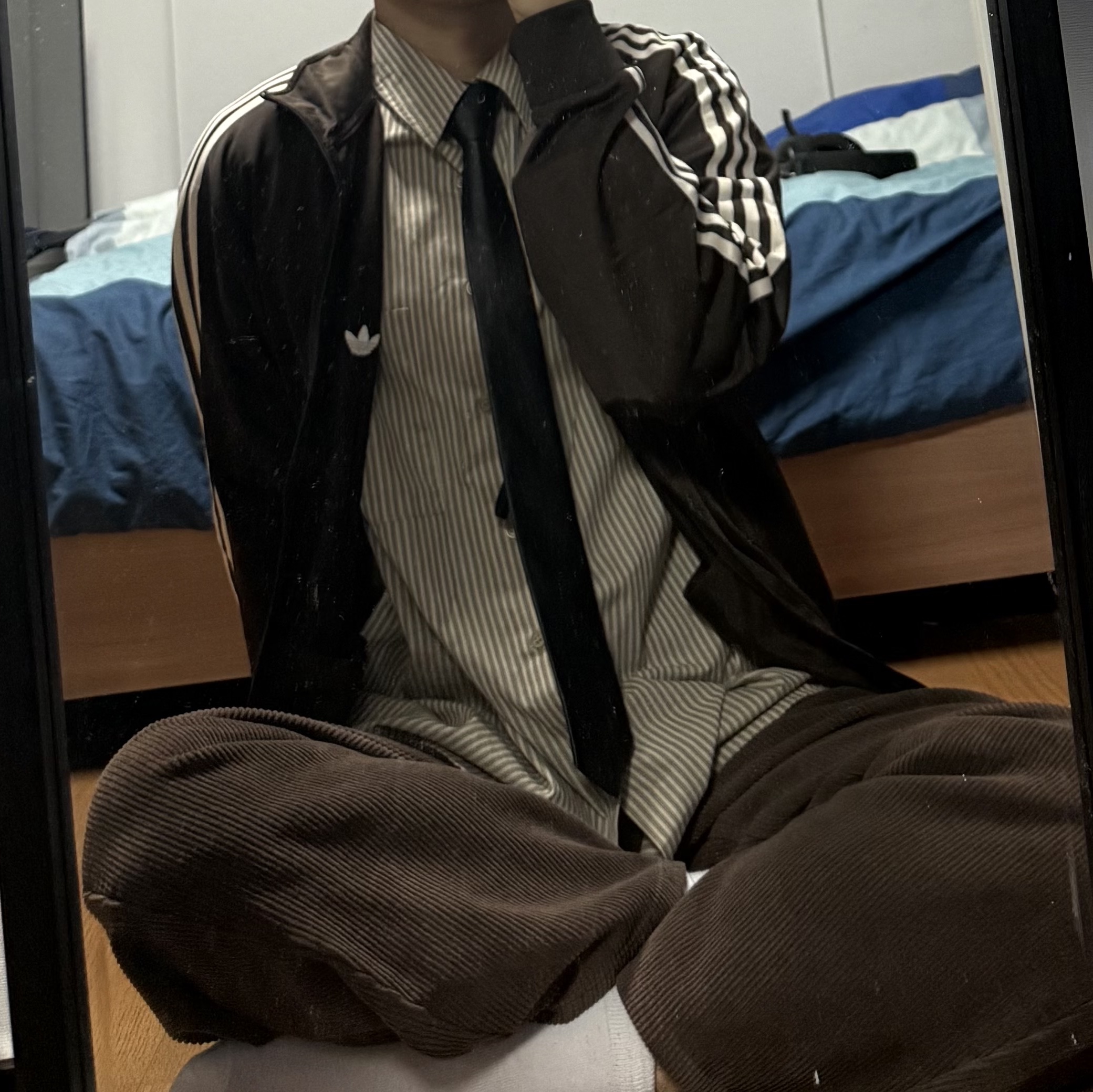 Adidas Originals Track Jacket Gender Neutral Dark Brown Wonder White - KR Sizing 착용 스타일