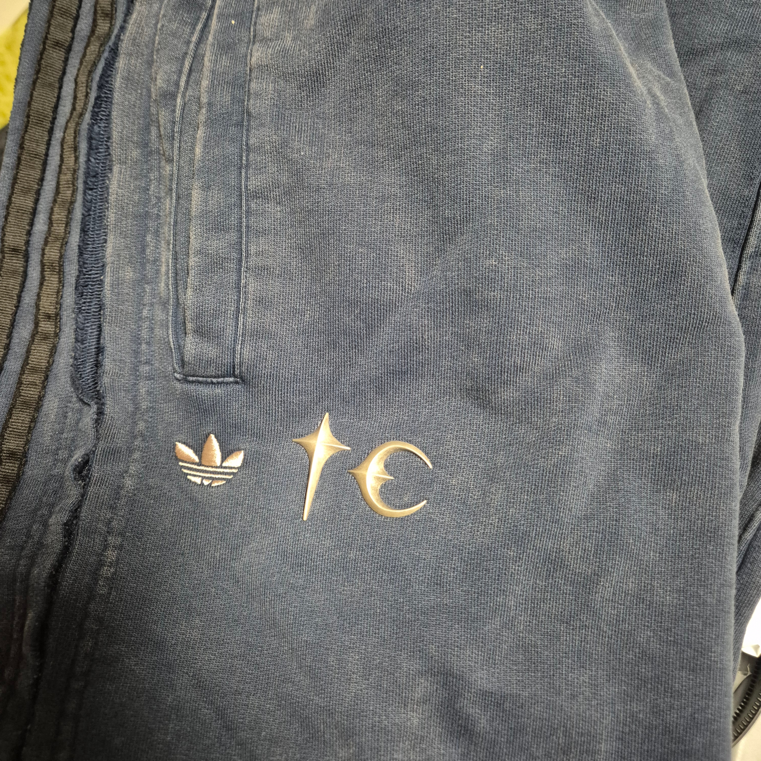 Adidas x Thug Club Teamgeist Sweatpants Night Indigo - KR Sizing 착용 스타일 - 1