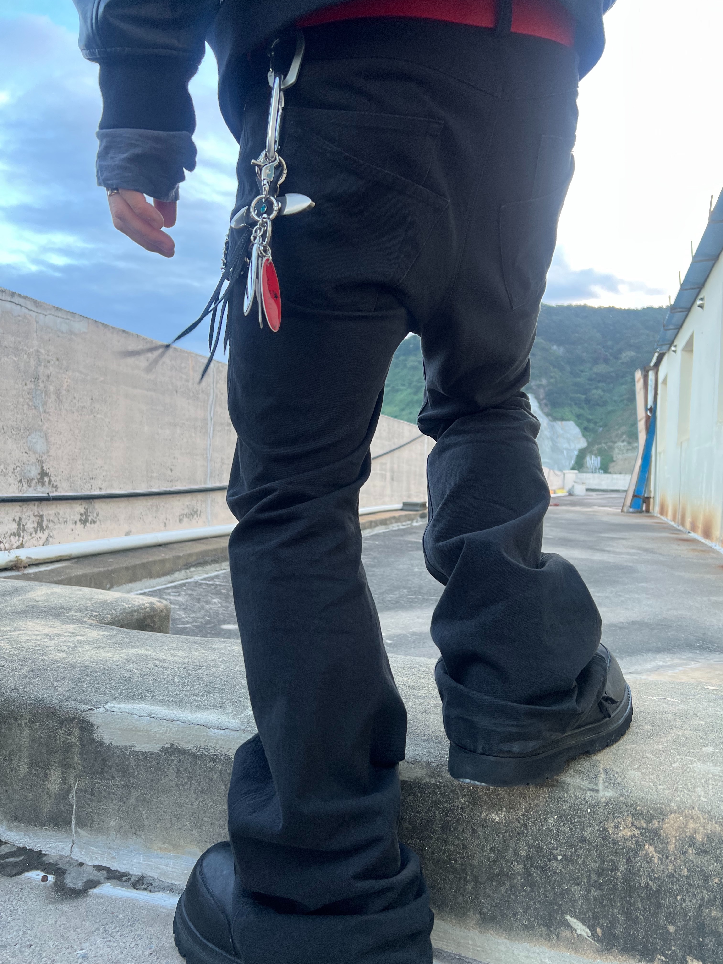 Nonnod Flared Pants Black 착용 스타일 - 7