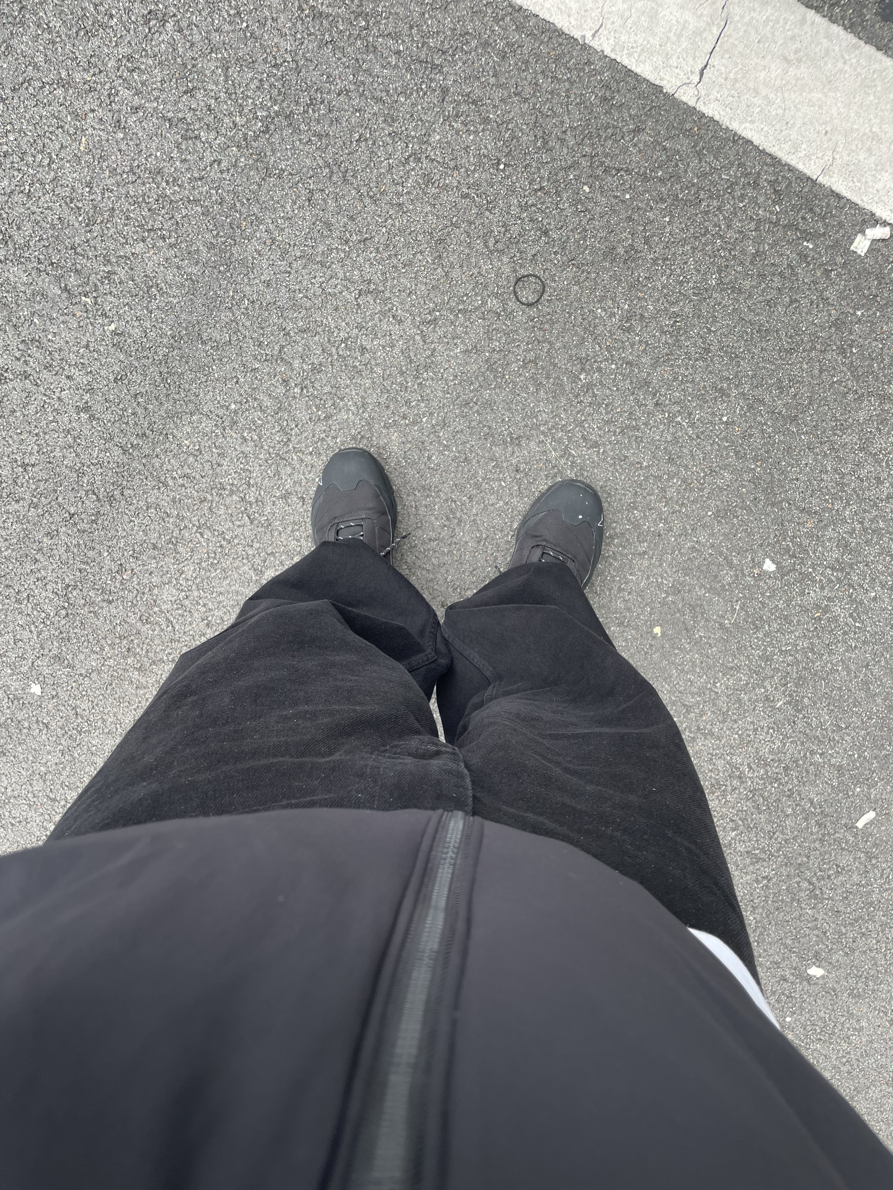 Roa Hiking Katharina Black, Arc'teryx Atom LT Hoody Black 착용 스타일