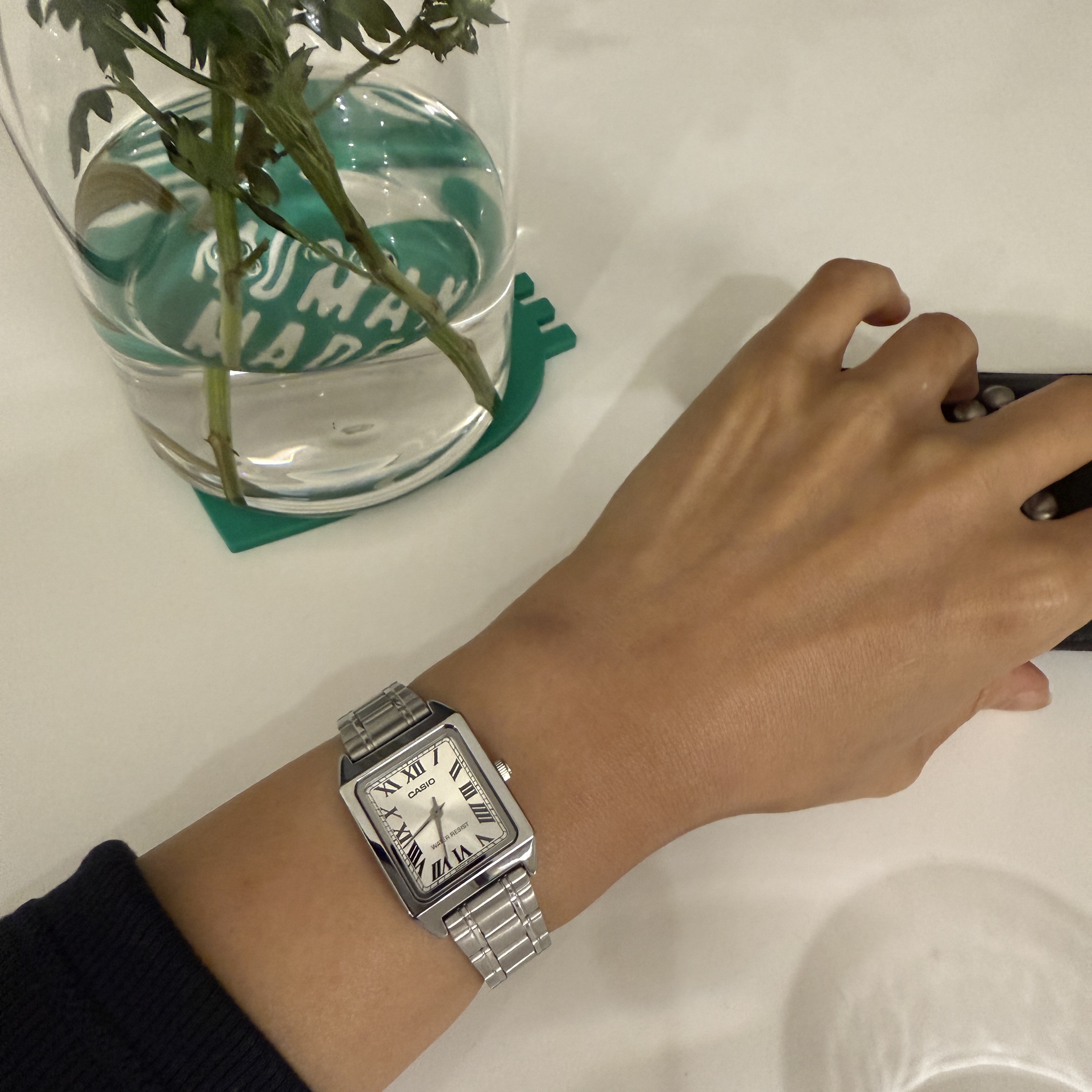 Casio LTP-V007D-7B 착용 스타일 - 1