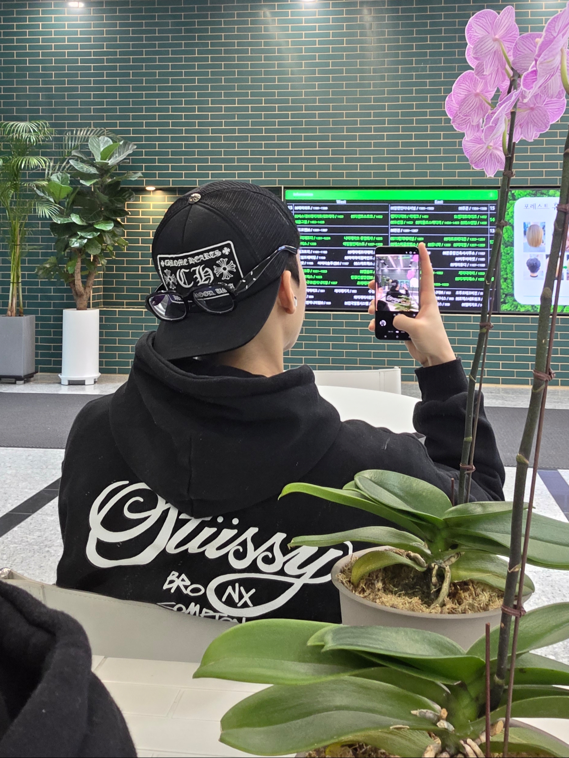Gentle Monster x Maison Margiela MM114 Black Clear, Chrome Hearts CH Hollywood Trucker Hat Black 착용 스타일