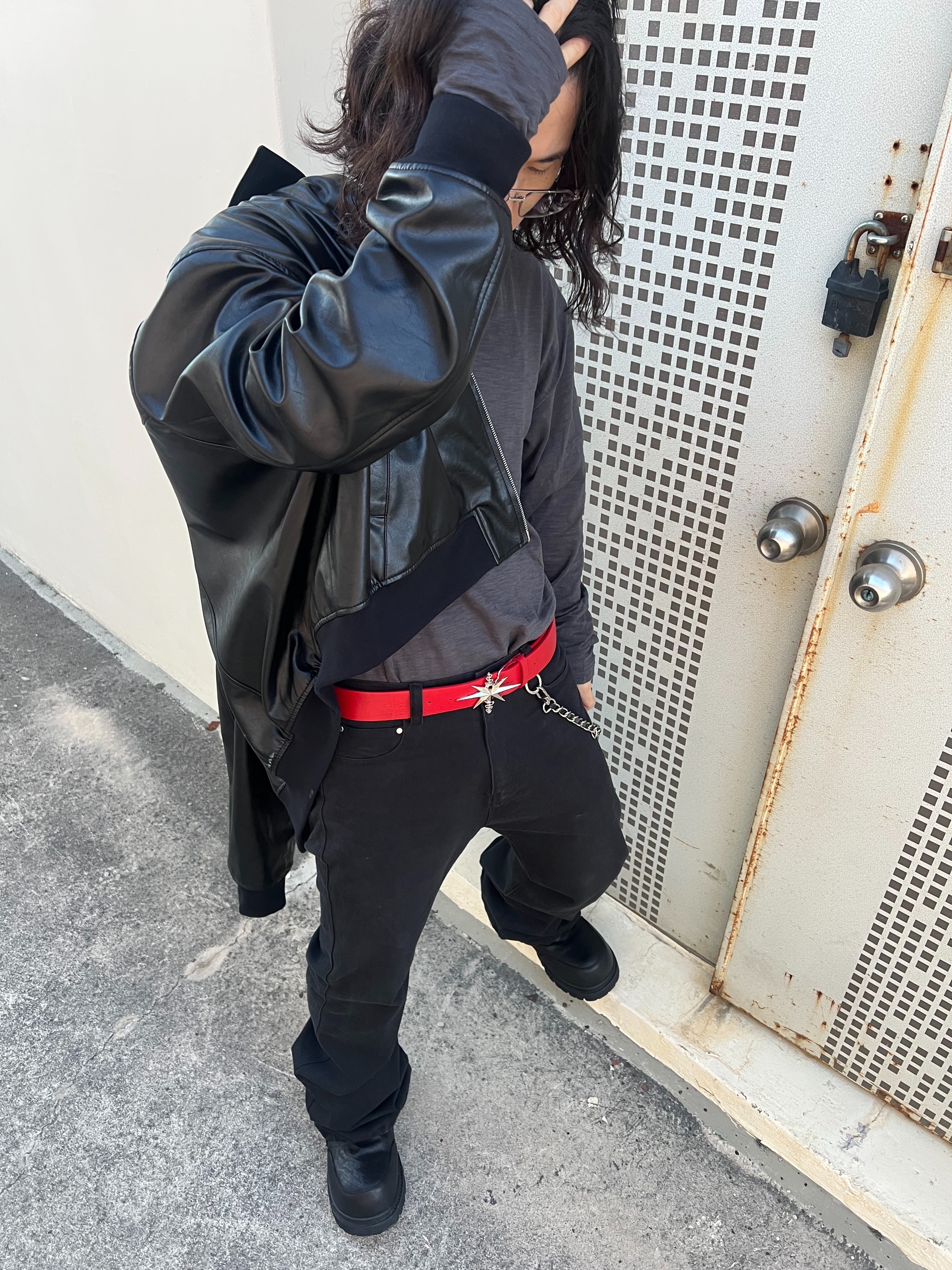 Nonnod Flared Pants Black 착용 스타일 - 1