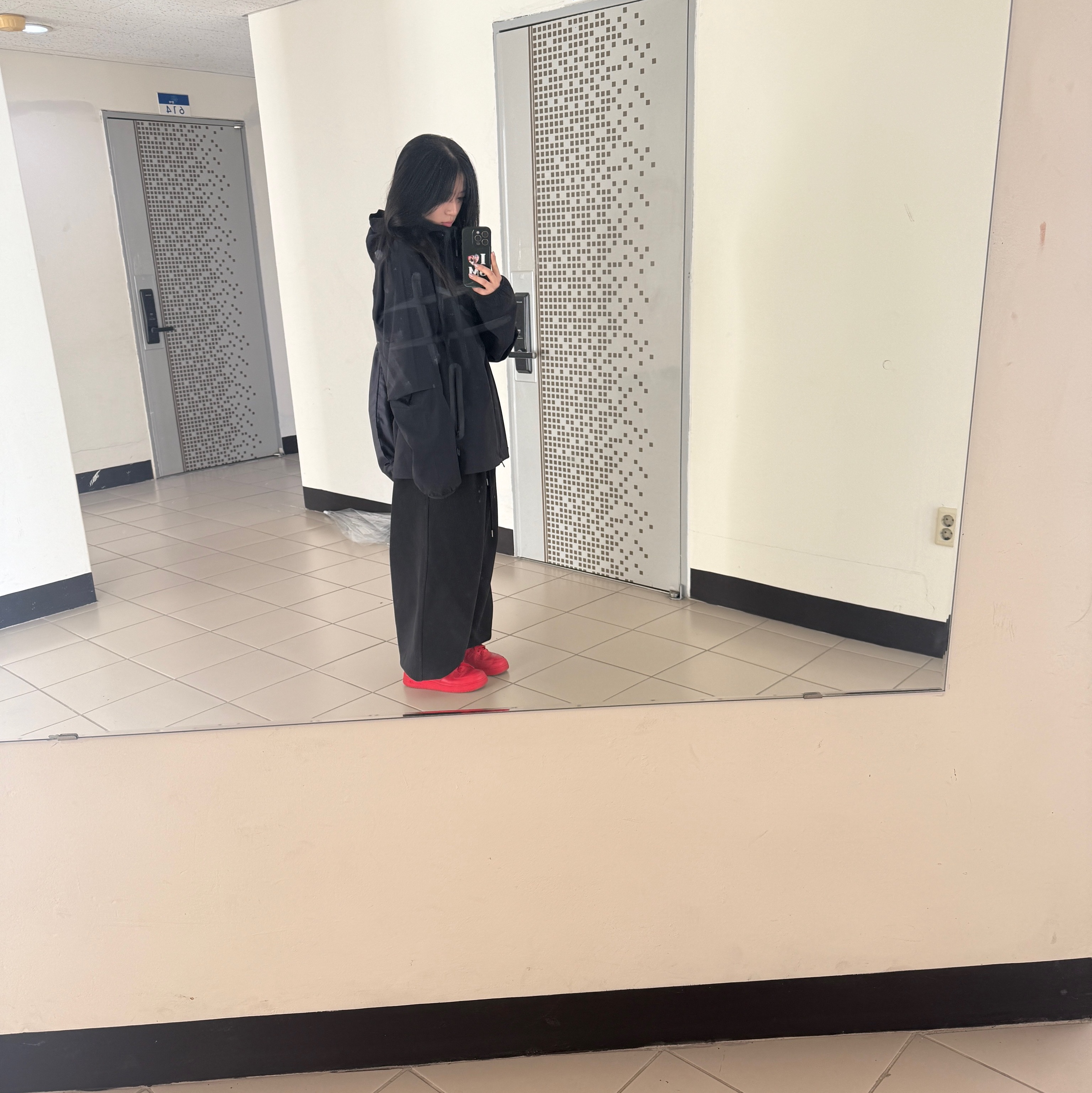 Nike Tech Windrunner Woven Full-Zip Jacket Black - Asia, Adidas Yeezy Foam RNNR MX Cinder 착용 스타일 - 3