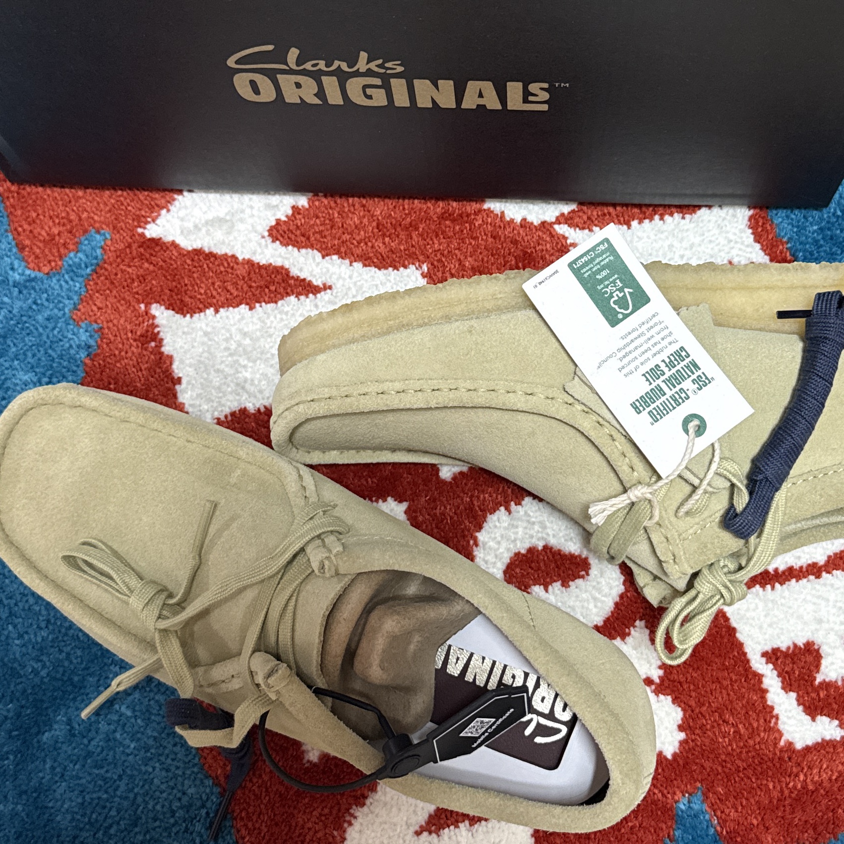 Clarks Wallabee Maple Suede 착용 스타일 - 6