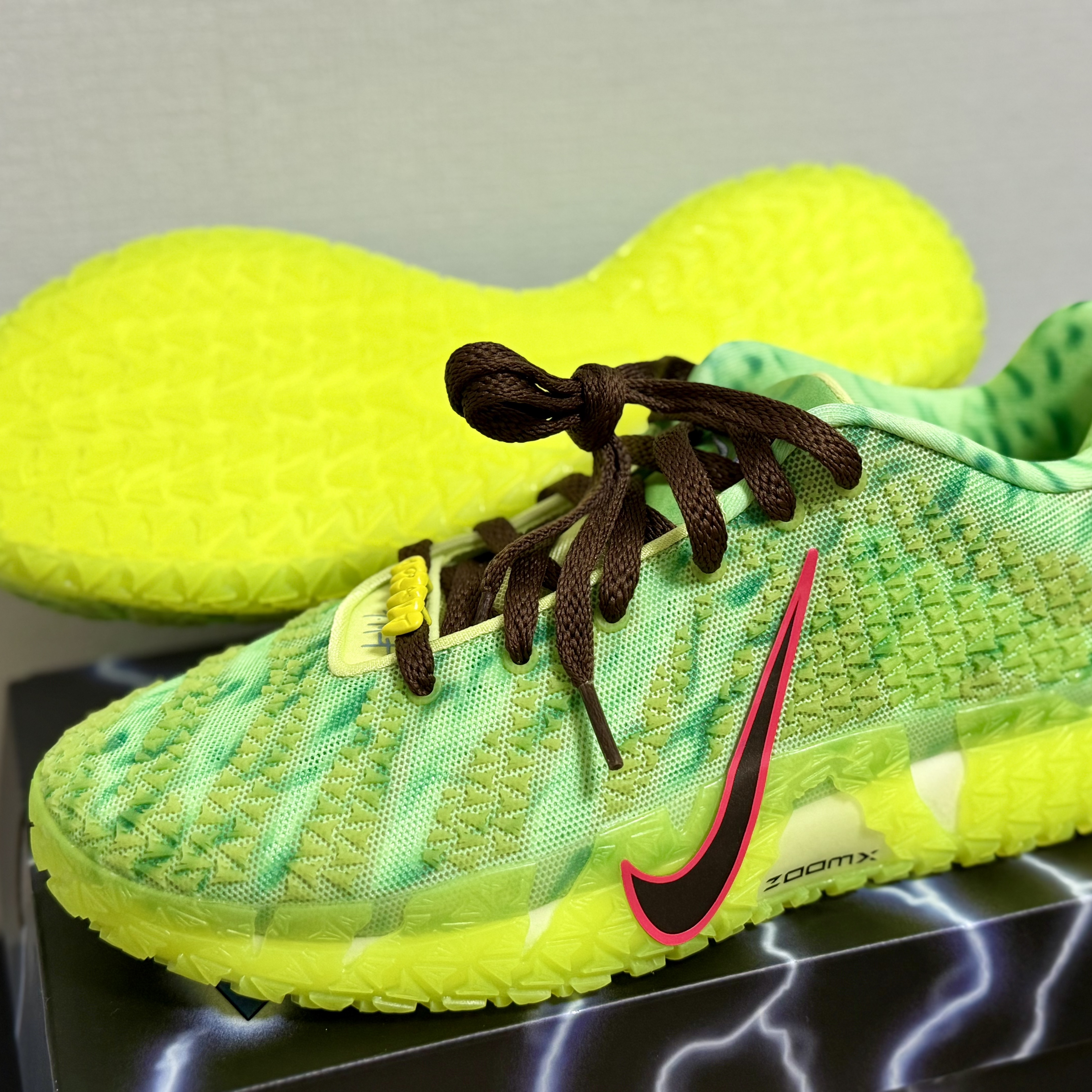 Nike Ja 3 EP Light Lemon Twist Hemp 착용 스타일 - 1