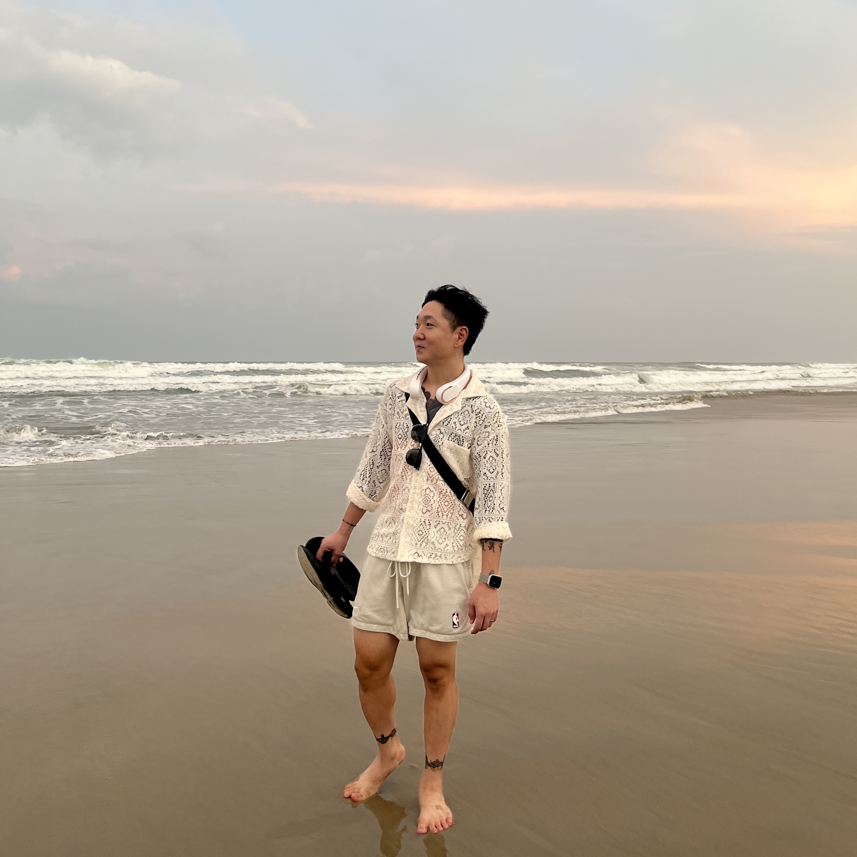 Oofos OOriginal Black, Nike x Fear of God Basketball Shorts String 착용 스타일