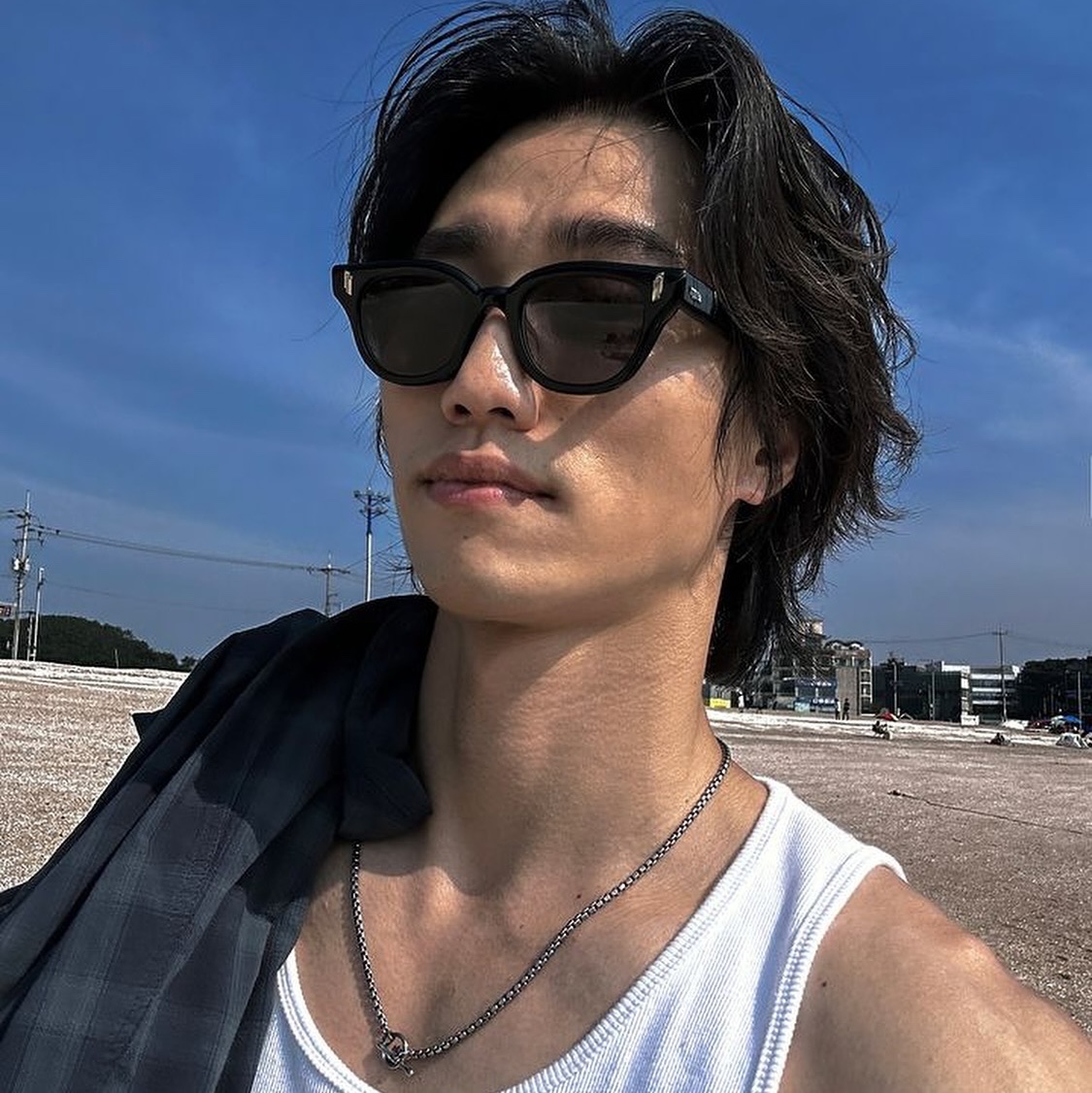 lash Ryan Black 착용 스타일