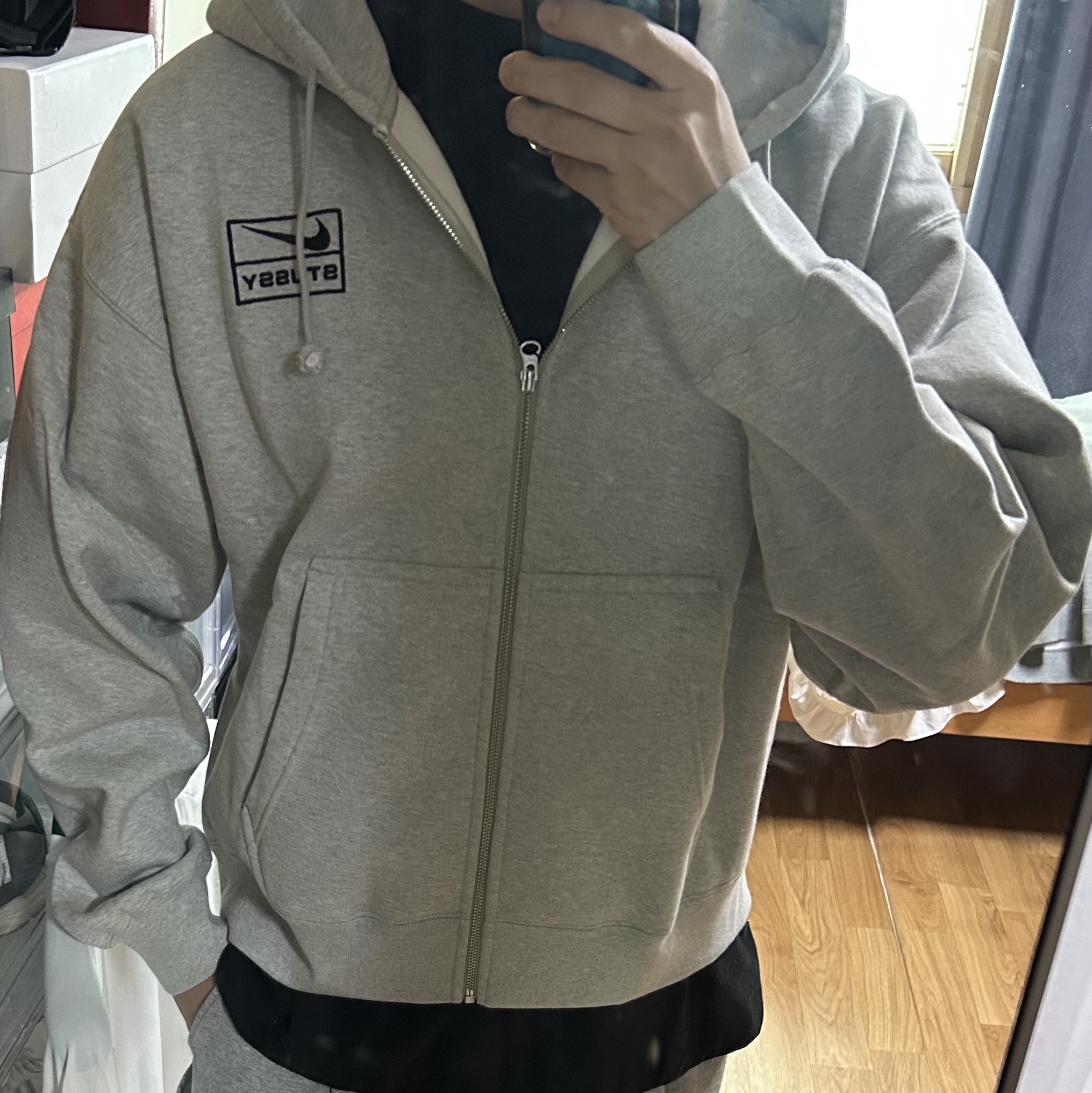 Nike x Stussy Full Zip Fleece Hoodie Grey Heather (FJ9181-050) 착용 스타일 - 1