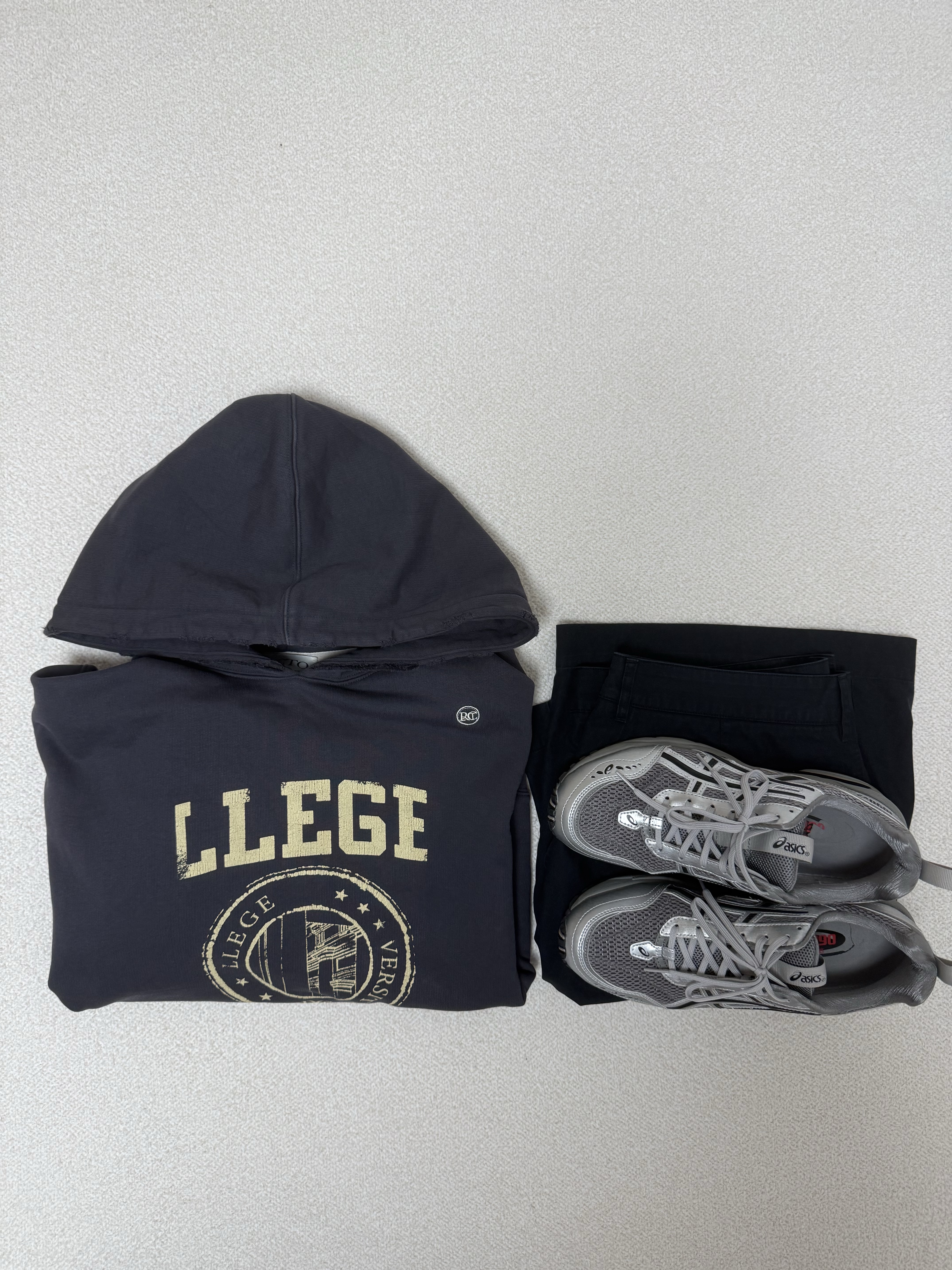 아식스 x 프레자 위워 젤 1090 V2 클레이 그레이 퓨어 실버 | Asics