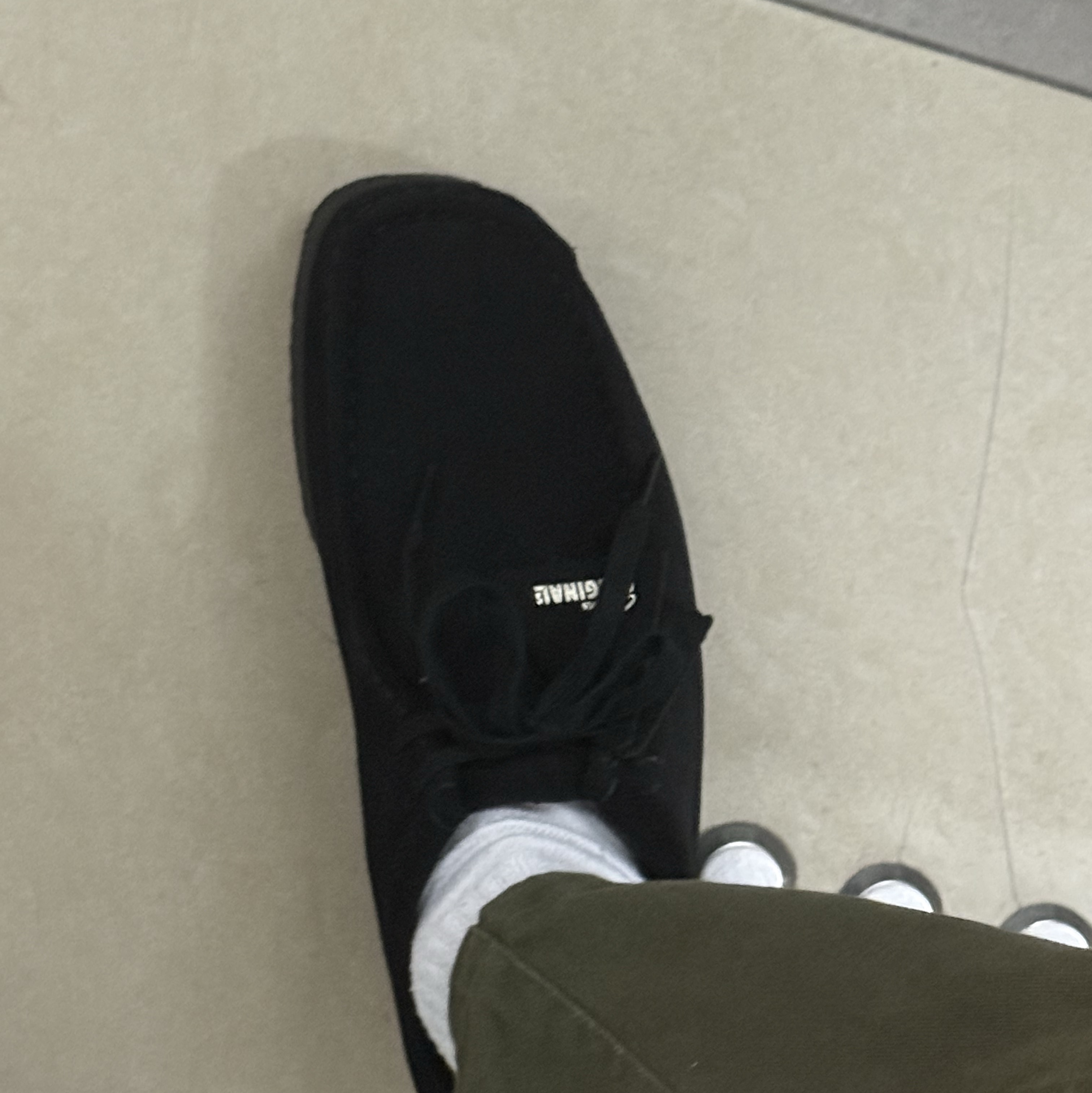 Clarks Wallabee Black Suede 착용 스타일