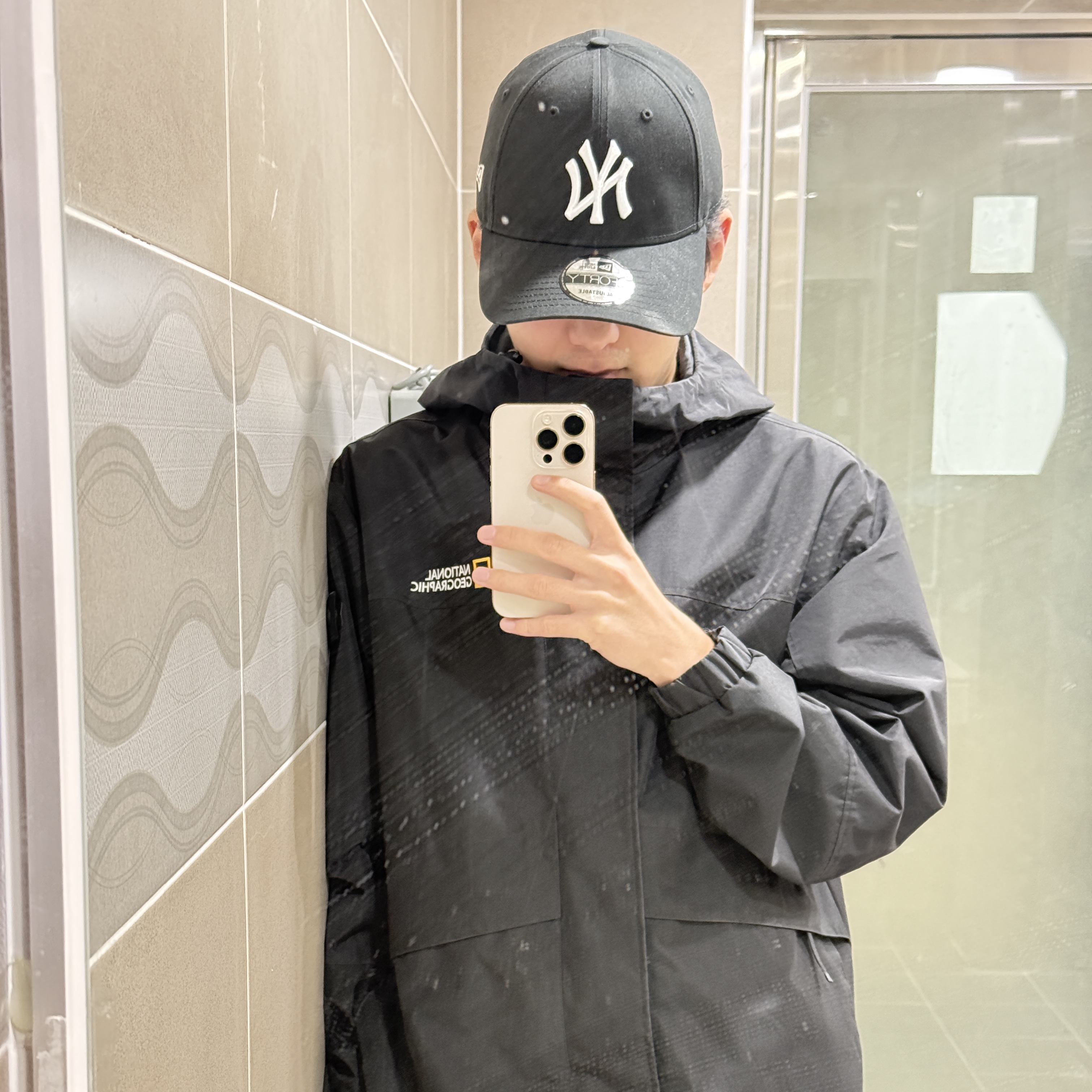New Era Adjustable 9Forty New York Yankees Essential Cap Black 착용 스타일