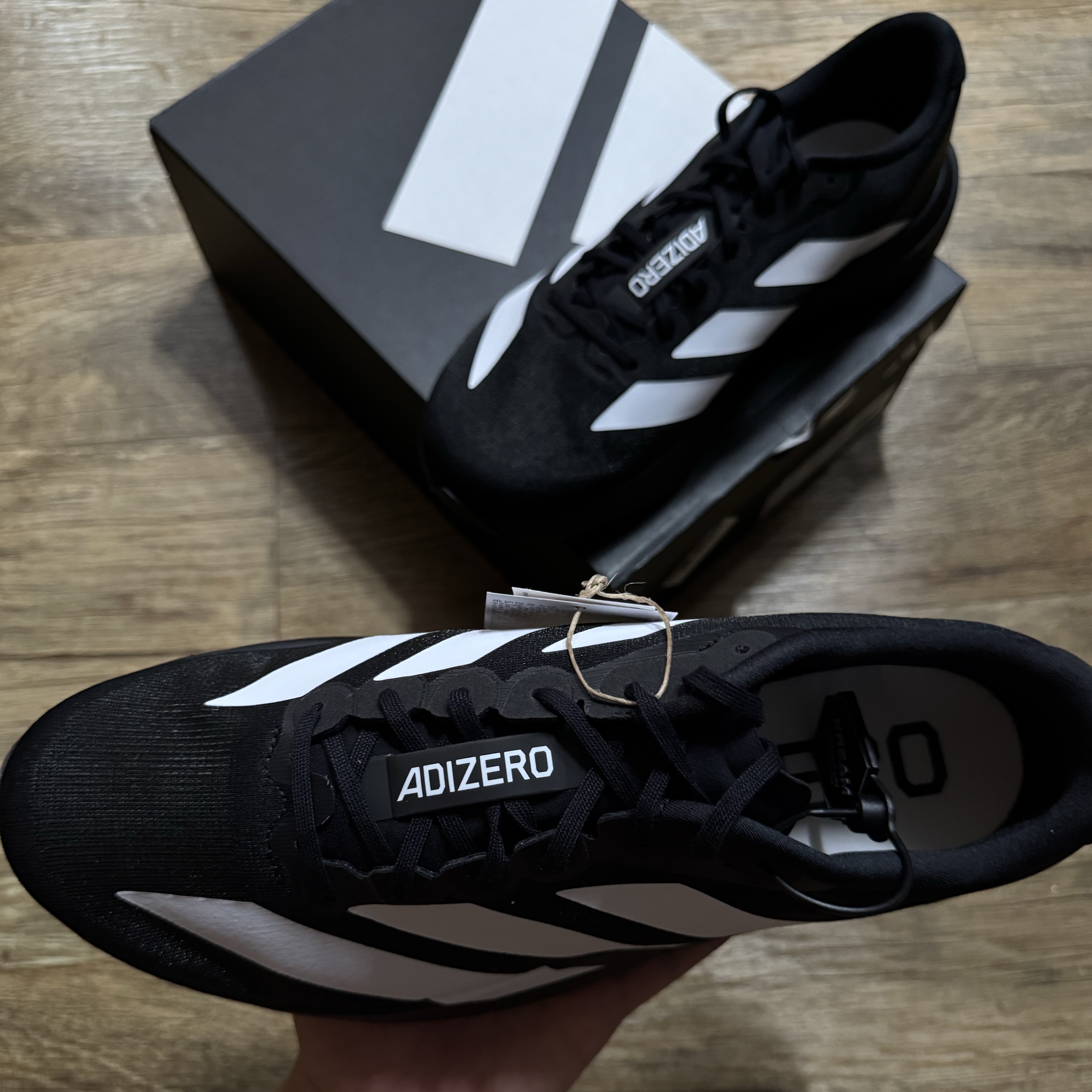 Adidas Adizero EVO SL Core Black Cloud White 착용 스타일