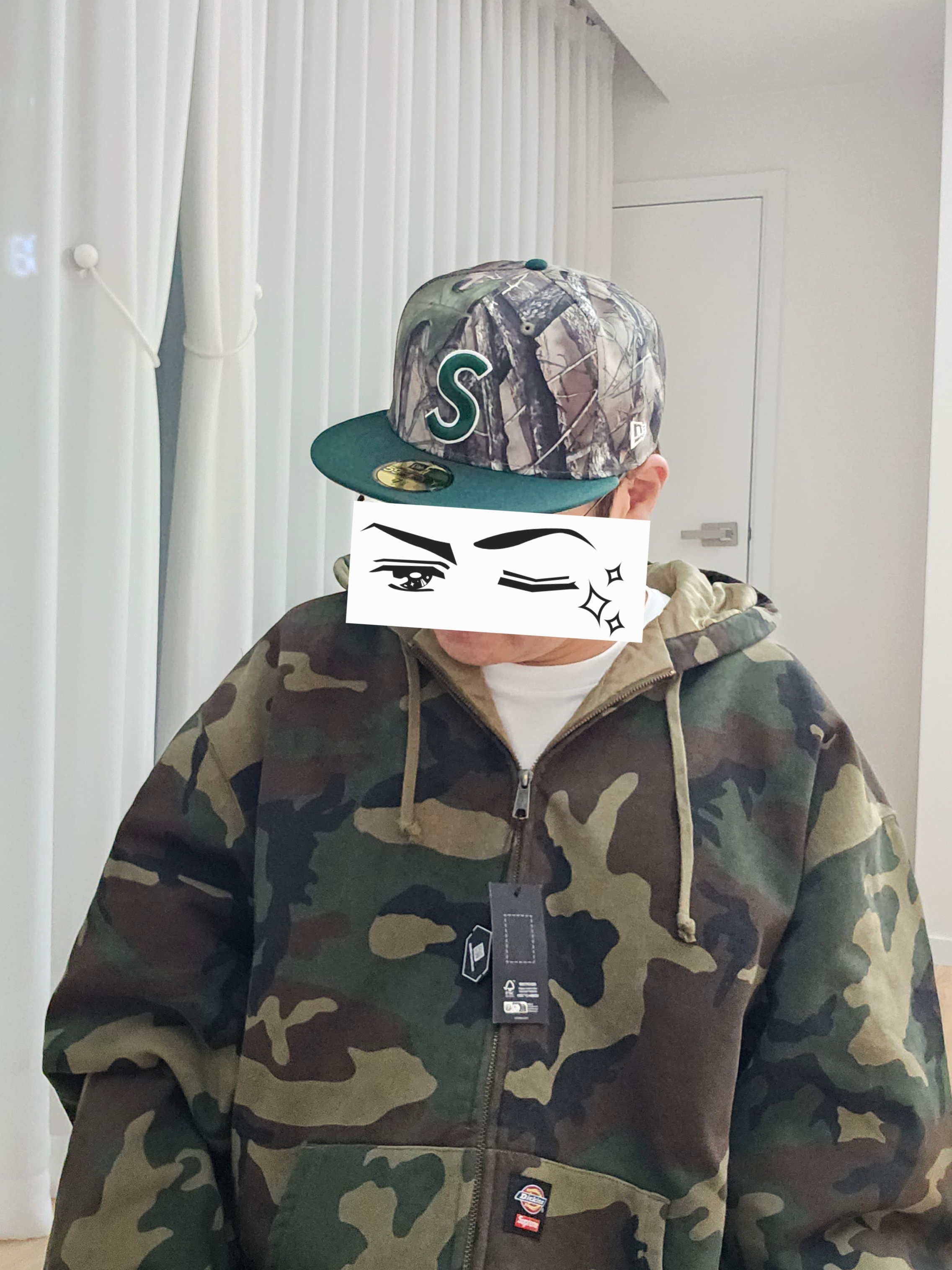 Supreme x Dickies Quilted Lined Zip Up Hooded Sweatshirt Woodland Camo - 25FW, Supreme Reaper S Logo New Era TrueTimber HTC Fall Camo - 25FW 착용 스타일 - 1
