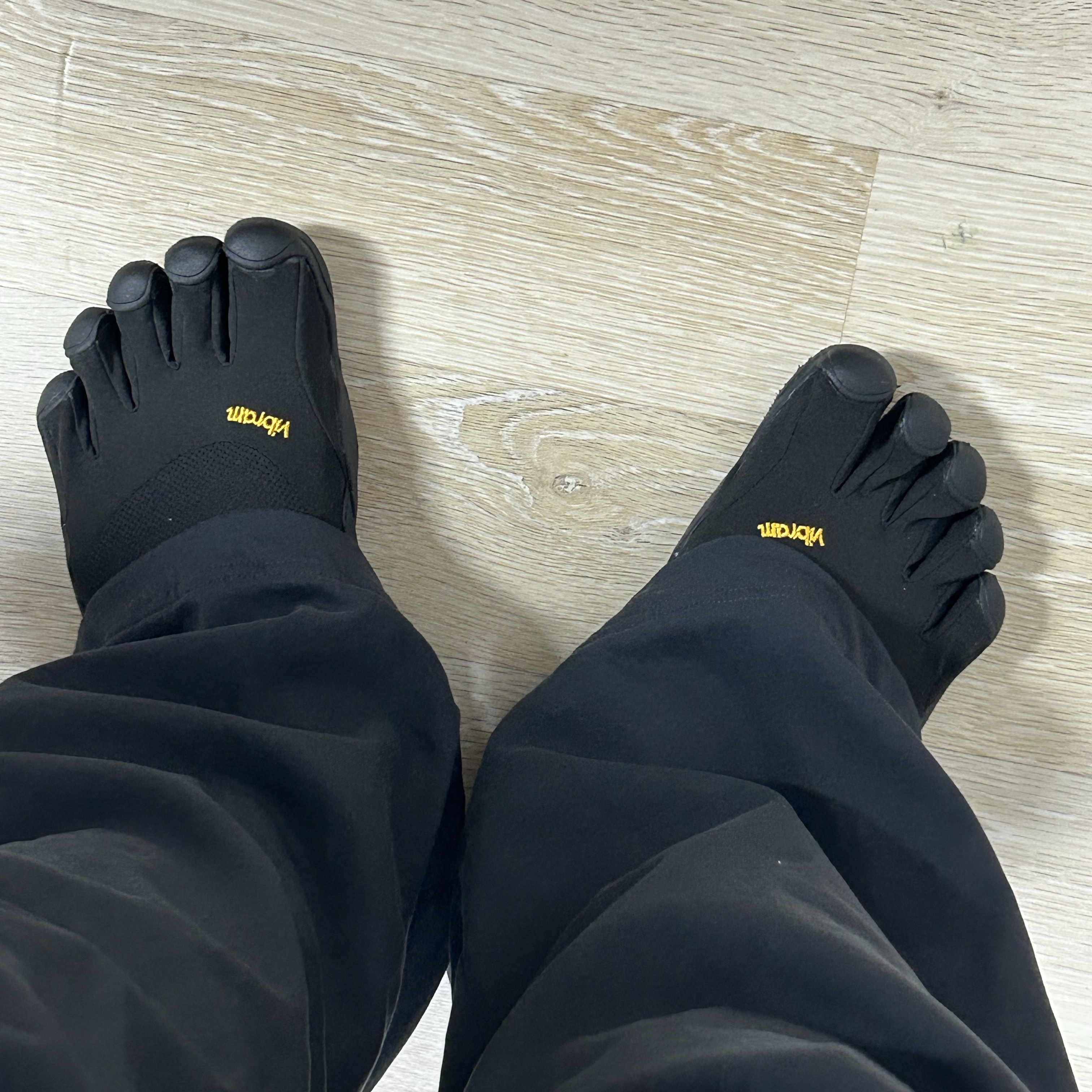 Vibram Fivefingers KSO Black Black 착용 스타일