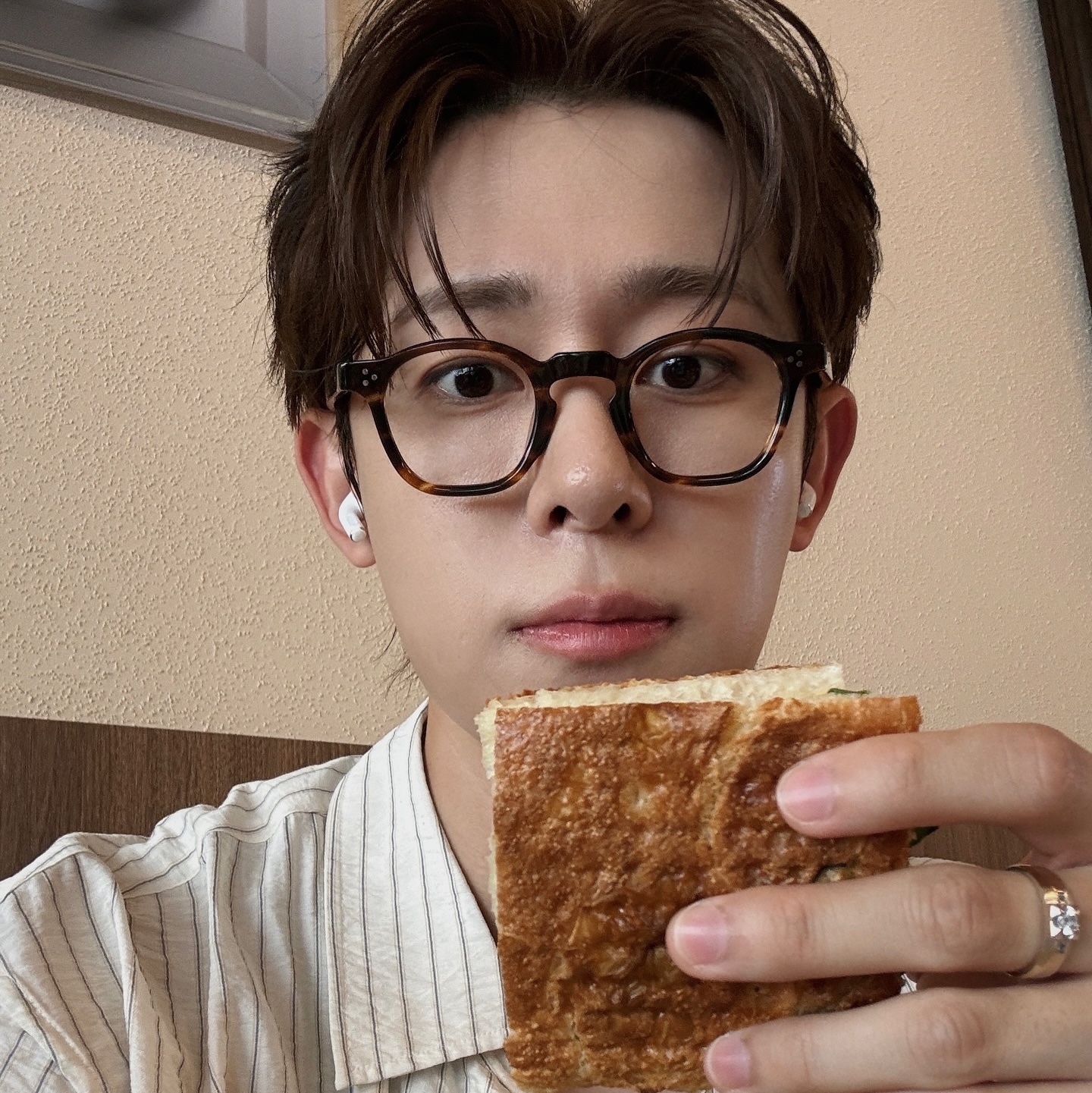 lash Lunettes 01 Havana 착용 스타일 - 4