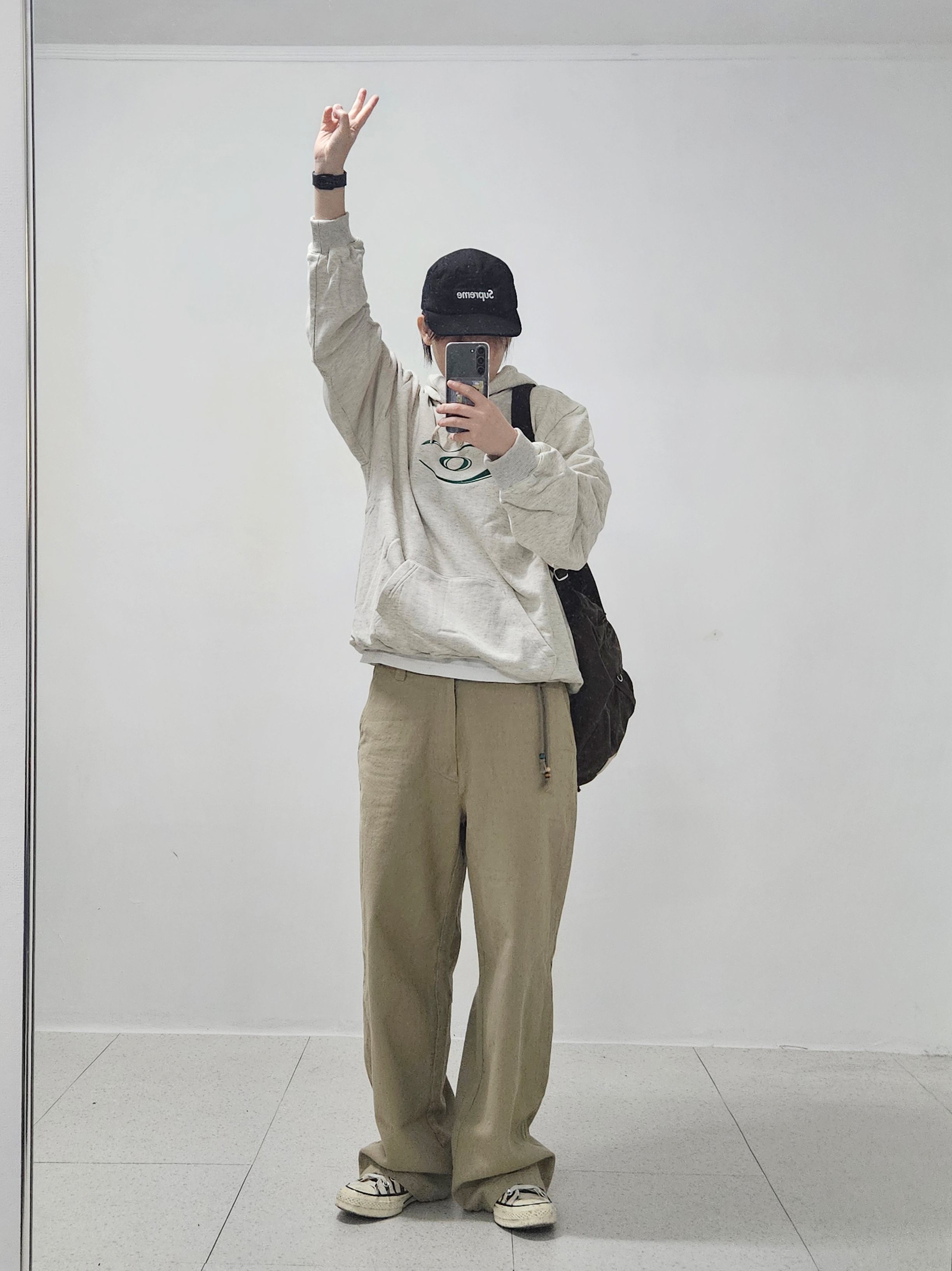 Converse Chuck 70 Ox Archive Print Zebra Black, Supreme Washed Chino Twill Camp Cap Black - 24SS 착용 스타일 - 1