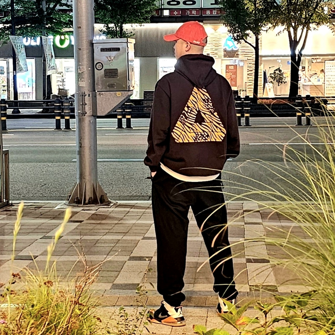 Palace Ripstop P 6-Panel Orange - 21SS, Palace Korea Hoodie Black - 24SS 착용 스타일