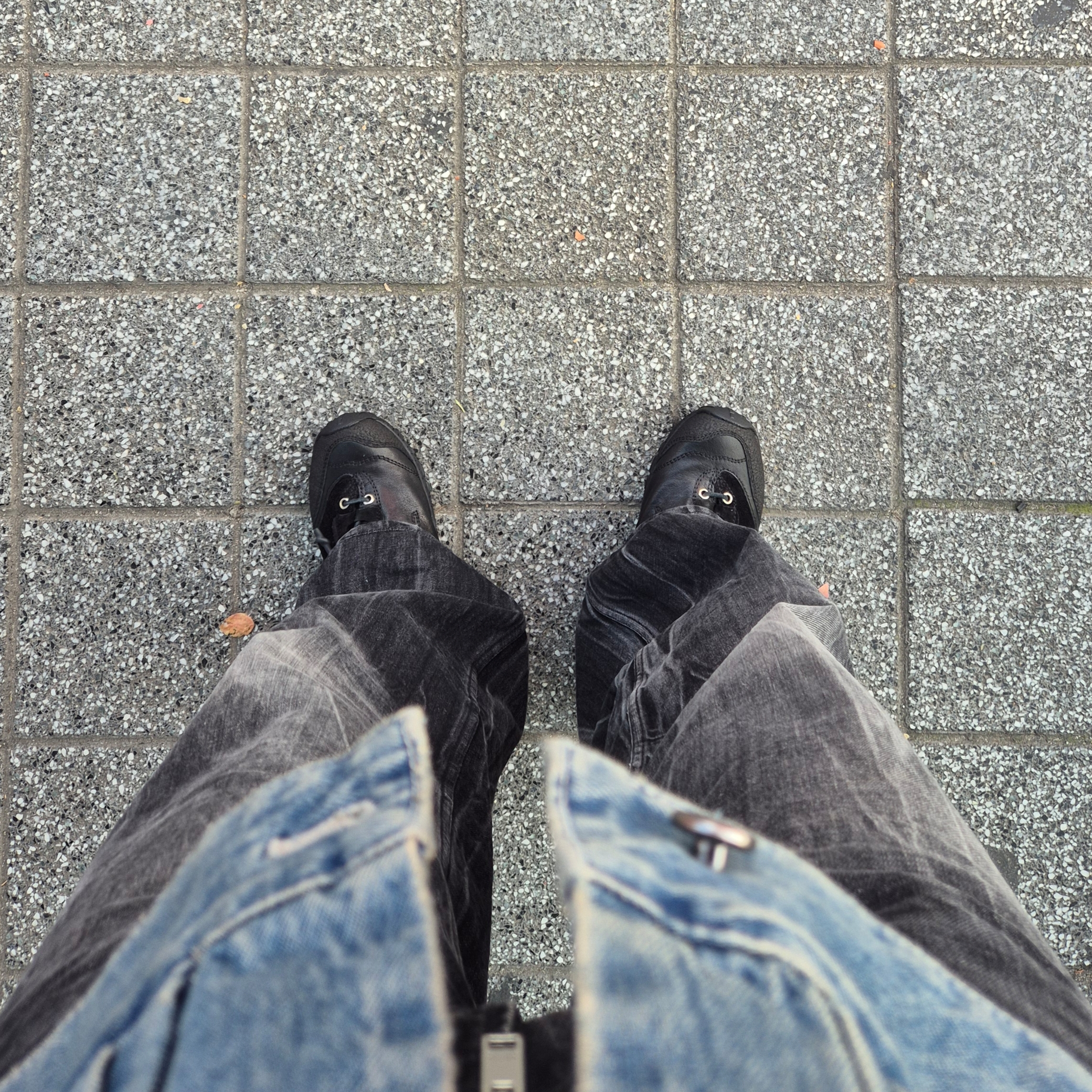 Our Legacy Gabe Stealth Black Leather, Wooyoungmi Regular Denim Jacket Blue - 24FW 착용 스타일 - 1