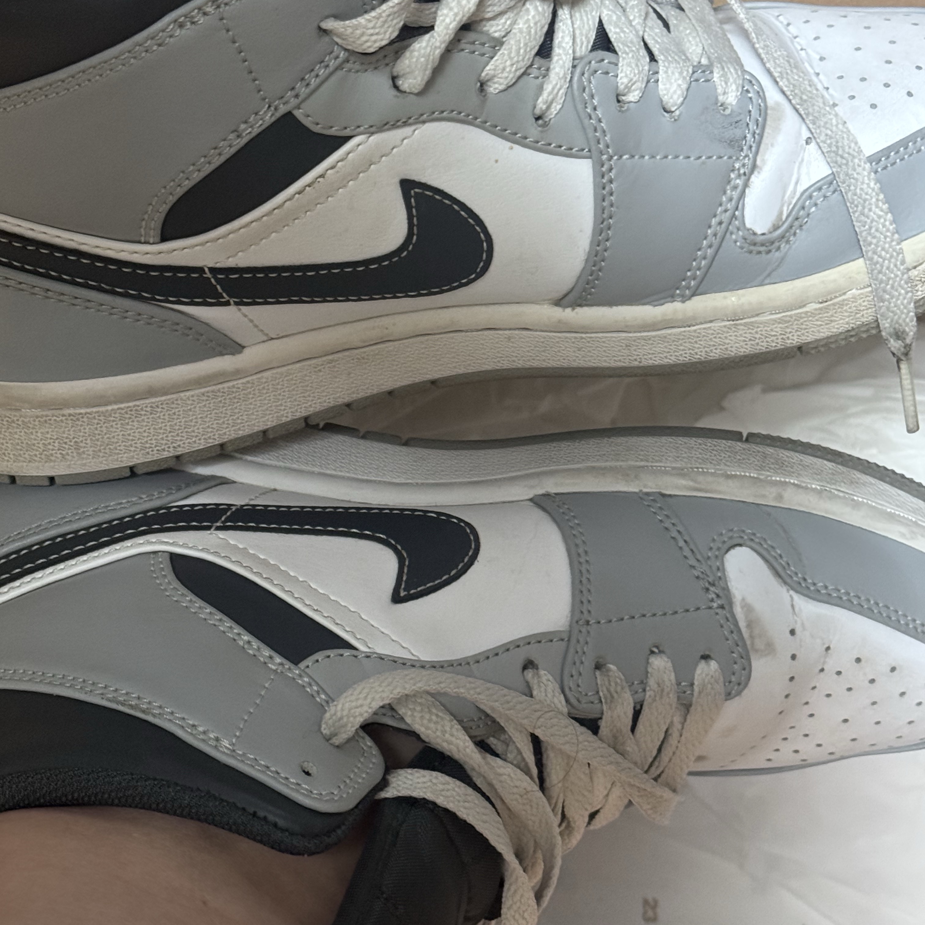 Jordan 1 Mid Light Smoke Grey Anthracite 착용 스타일