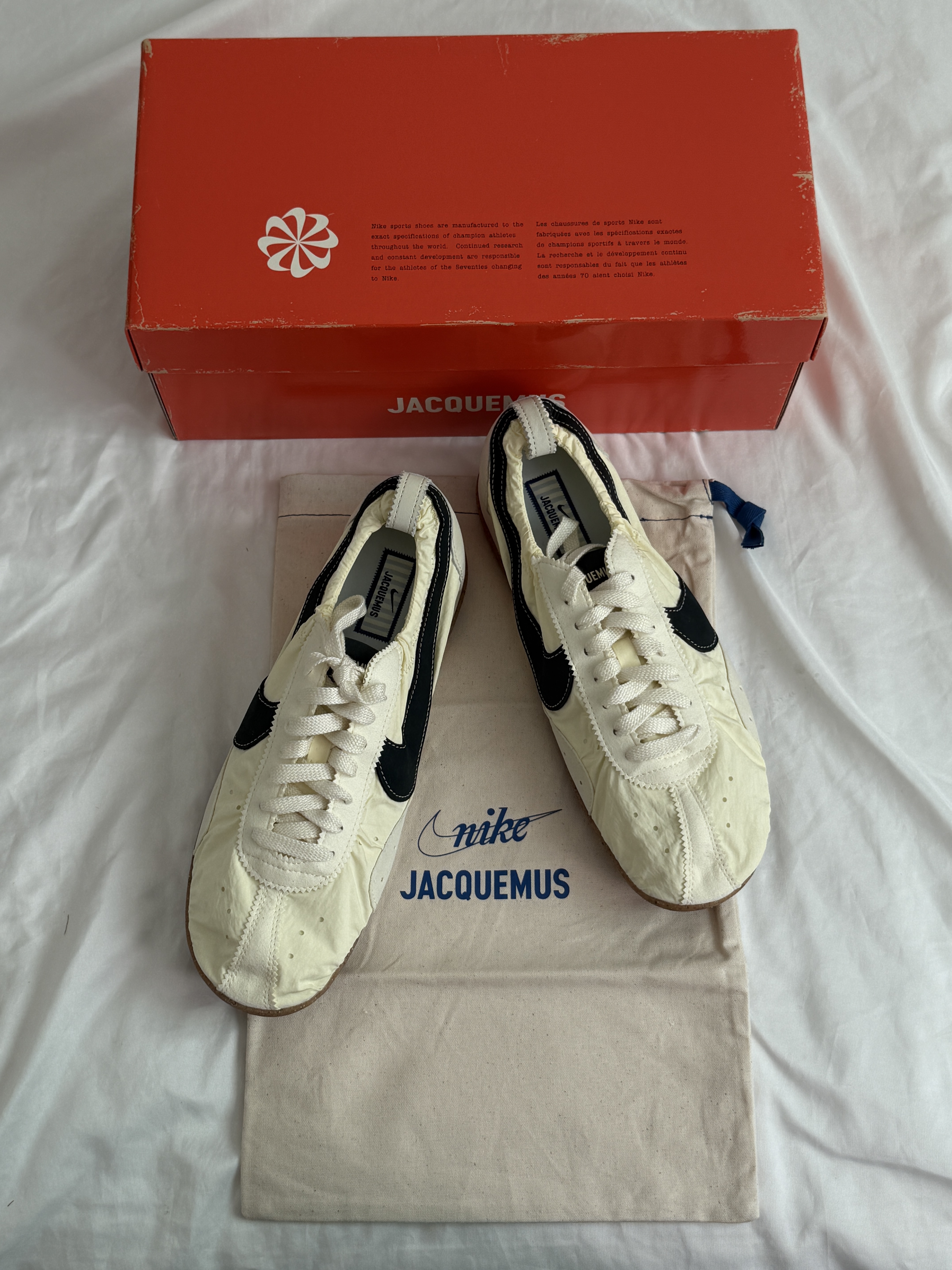 Nike x Jacquemus Moon Shoe SP Alabaster Off Noir 착용 스타일 - 3