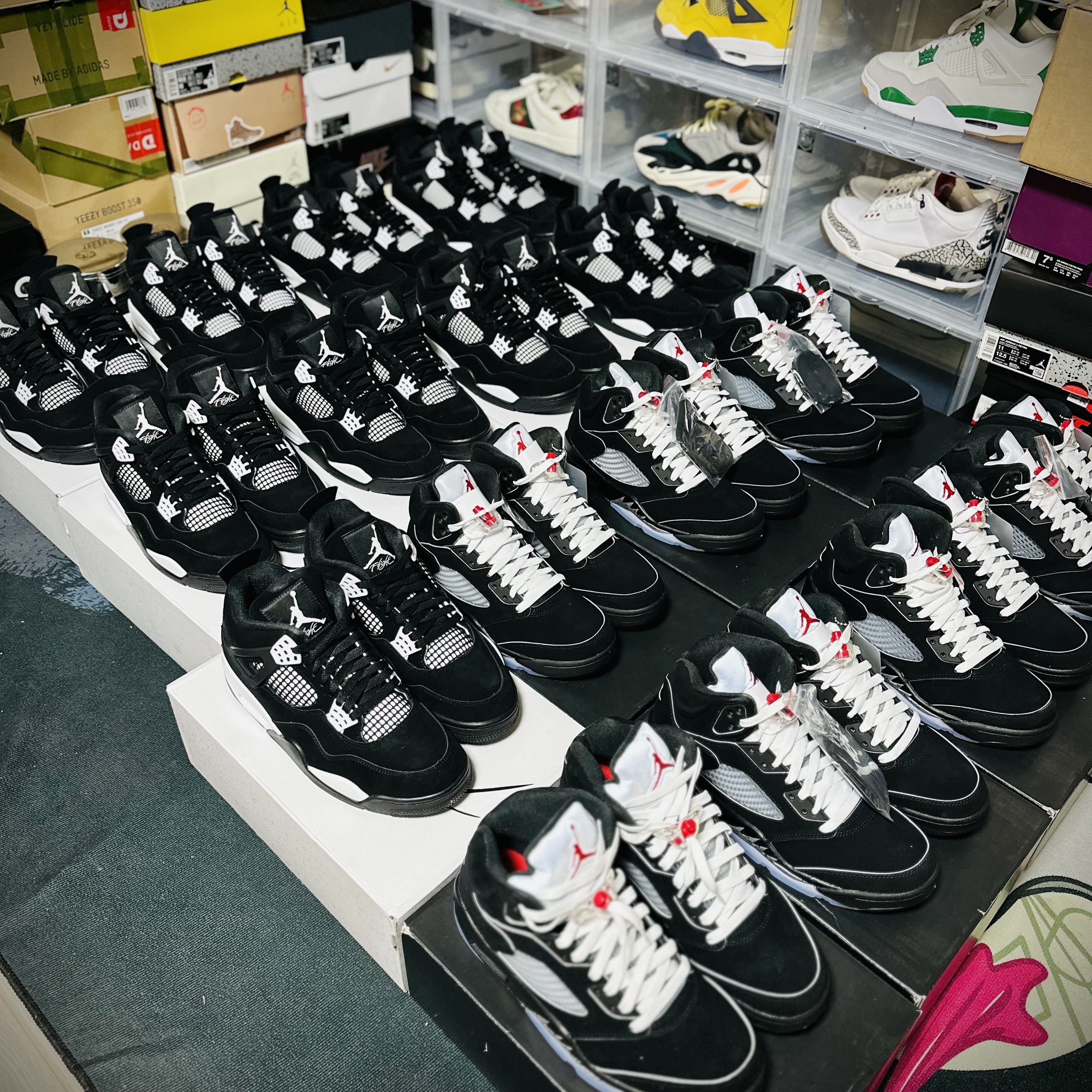 Jordan 5 Retro OG Reimagined, Jordan 4 Retro White Thunder 착용 스타일