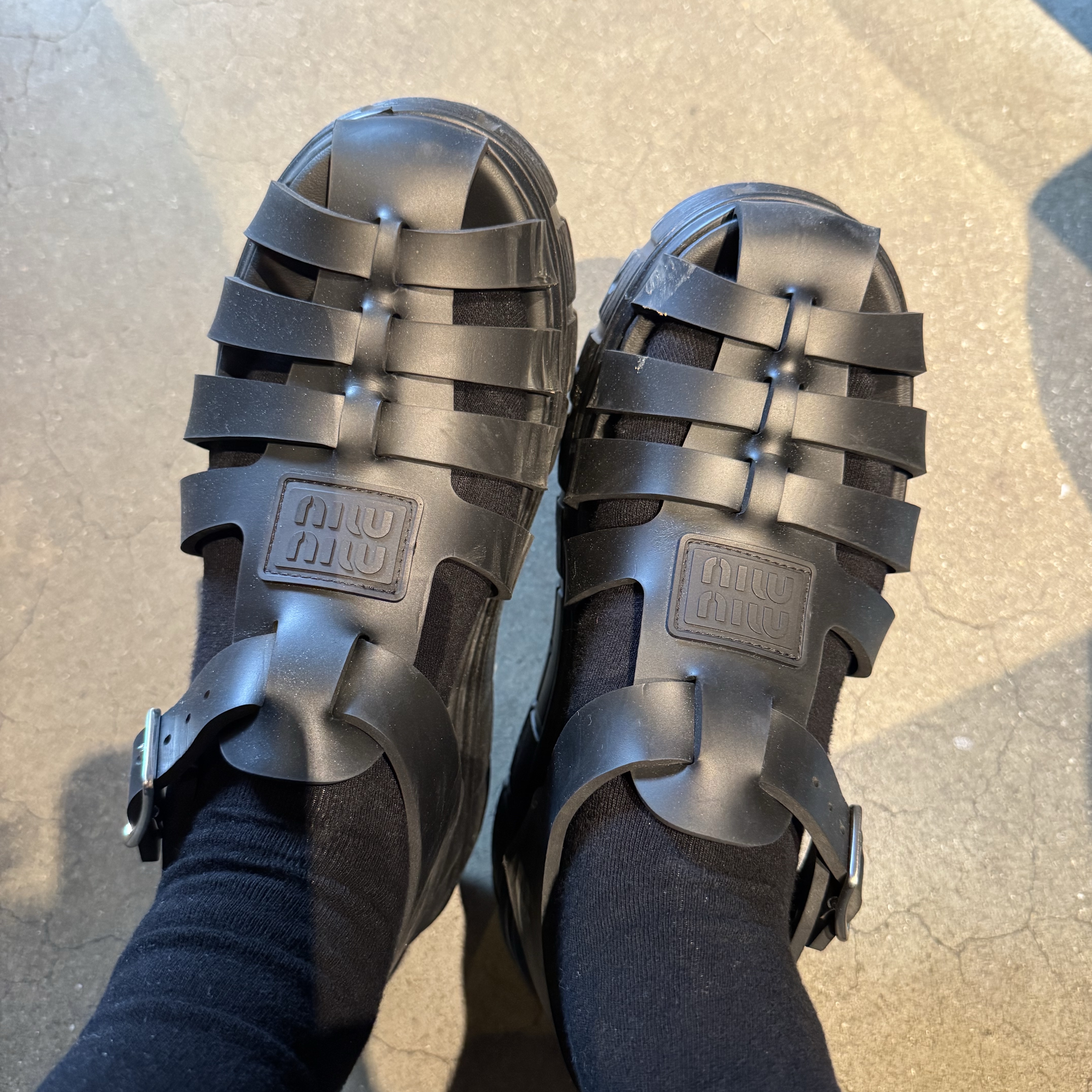 (W) Miu Miu Eva Platform Cage Sandals Black, Celine Small Bucket in Triomphe Canvas and Calfskin Tan 착용 스타일 - 1