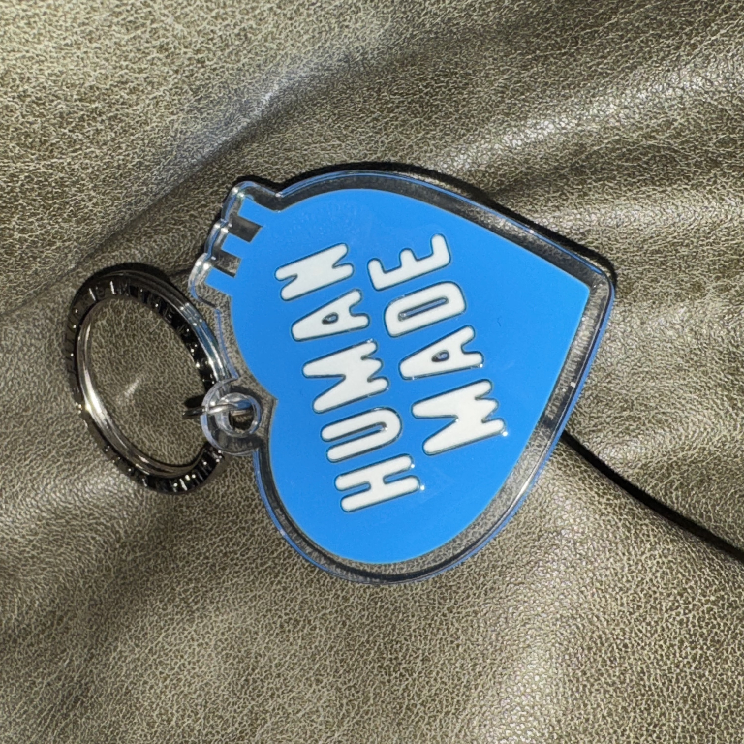 Human Made Acrylic Heart Keyring Blue 착용 스타일