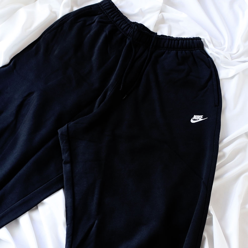 Nike Club Fleece Oversized French Terry Pants Black White - Asia 착용 스타일 - 2
