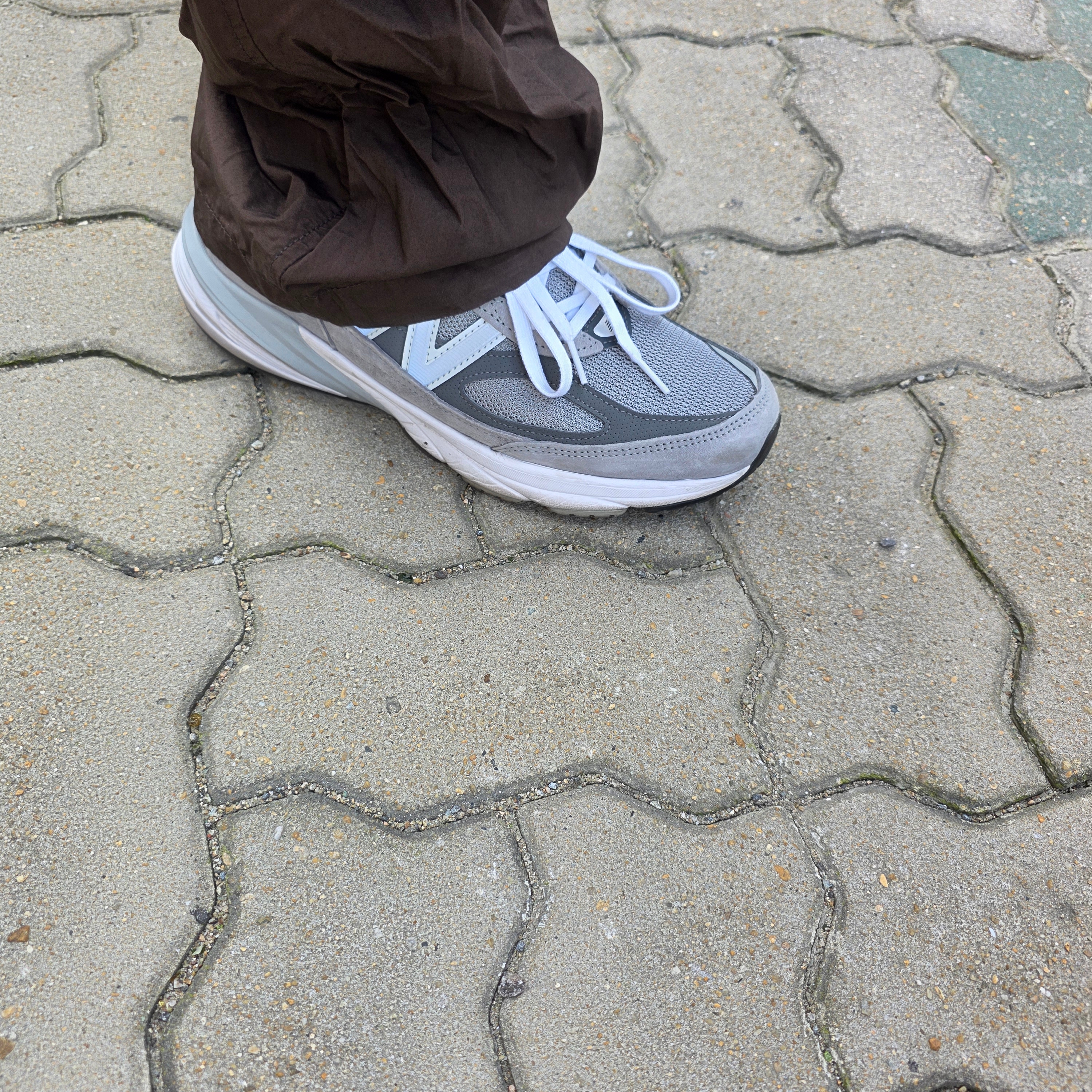 New Balance 990v6 Made in USA Grey - D Standard 착용 스타일 - 1