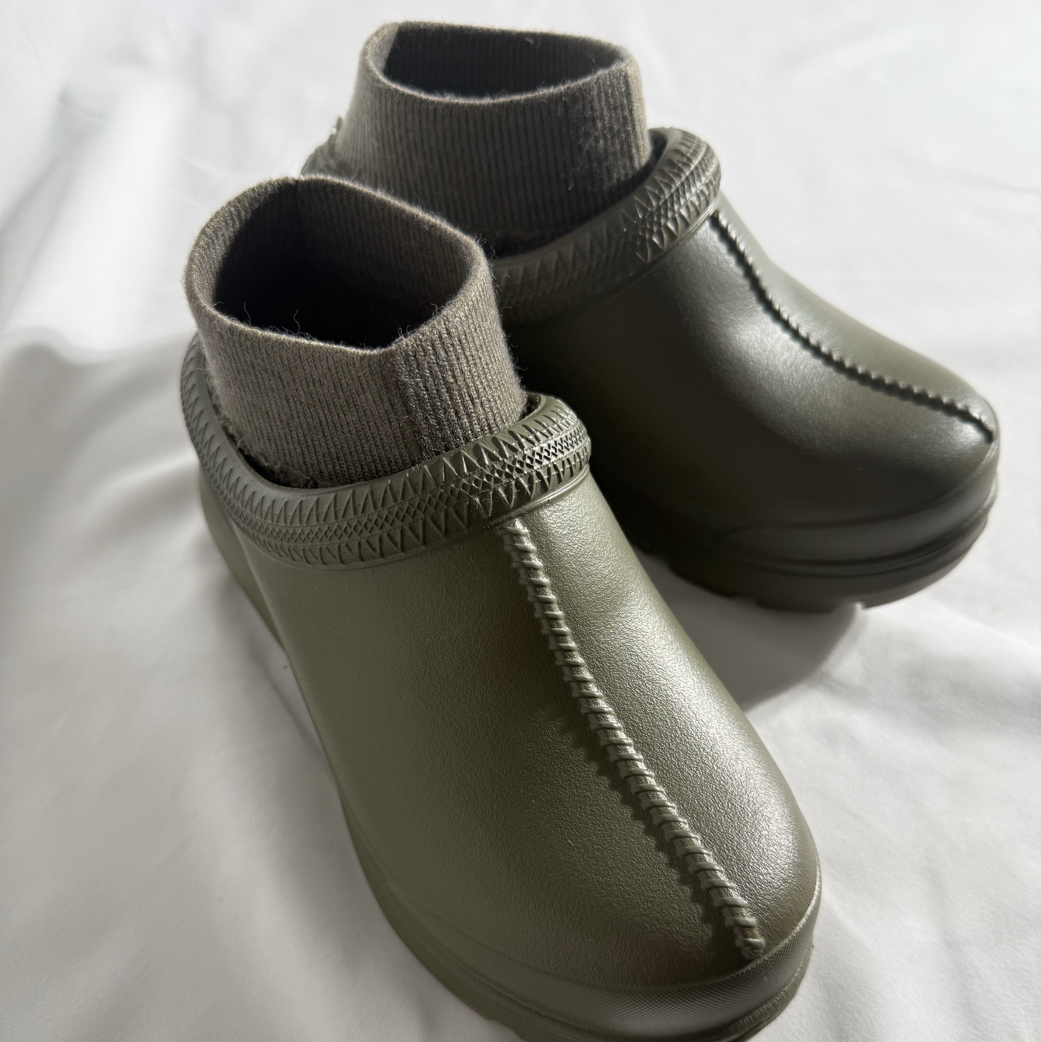 (W) UGG Tasman X Burnt Olive 착용 스타일
