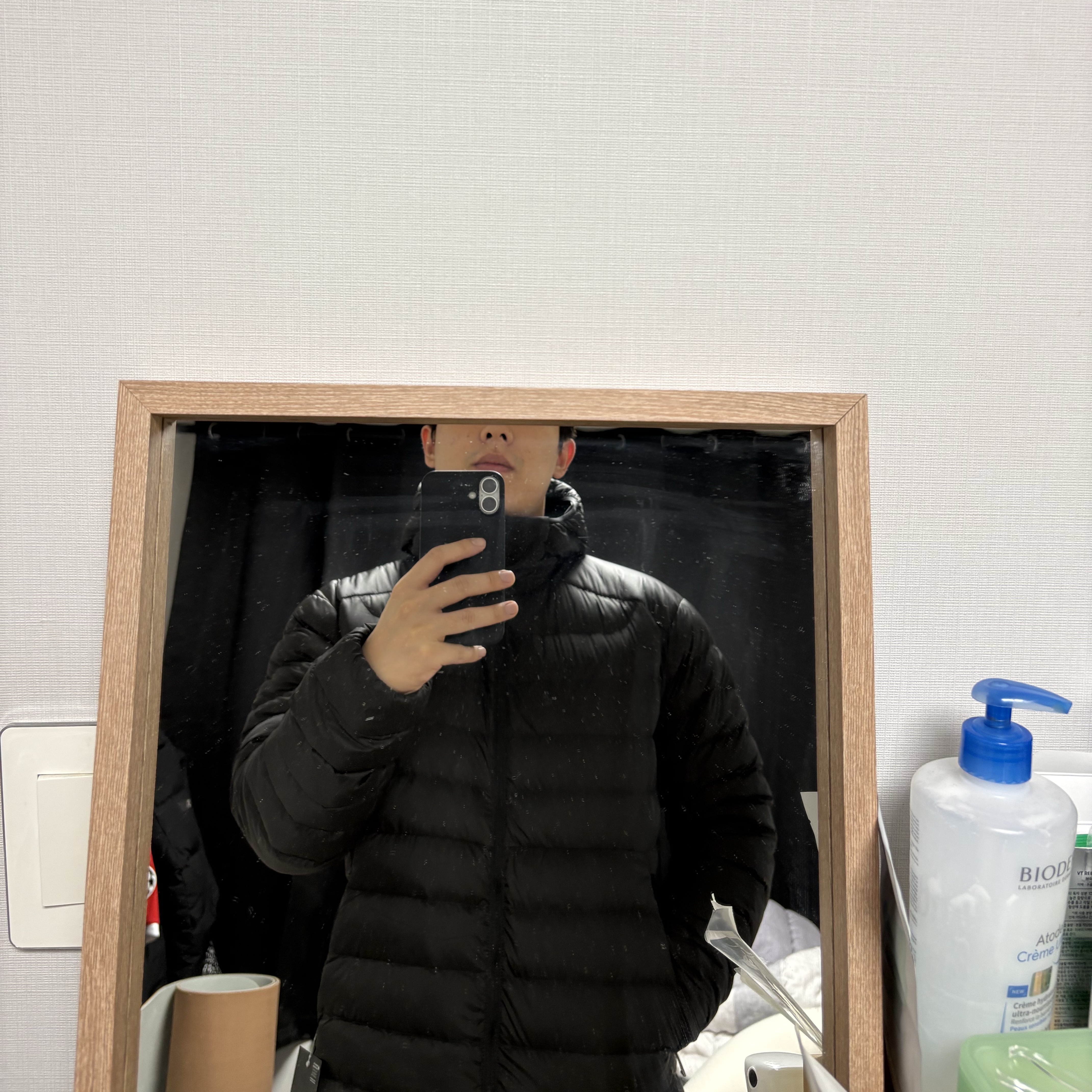 Arc'teryx Cerium Hoody Black 착용 스타일
