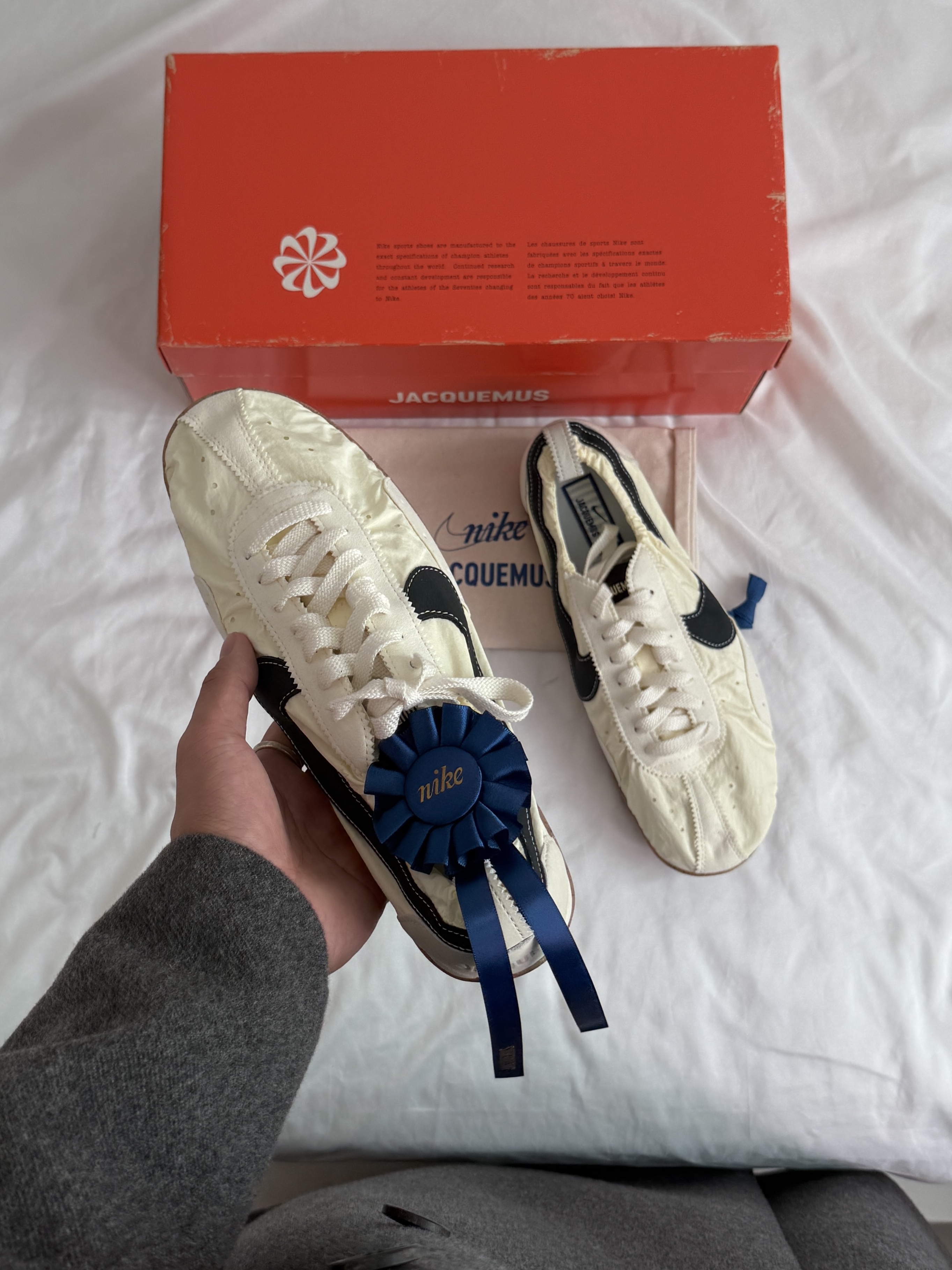 Nike x Jacquemus Moon Shoe SP Alabaster Off Noir 착용 스타일 - 1