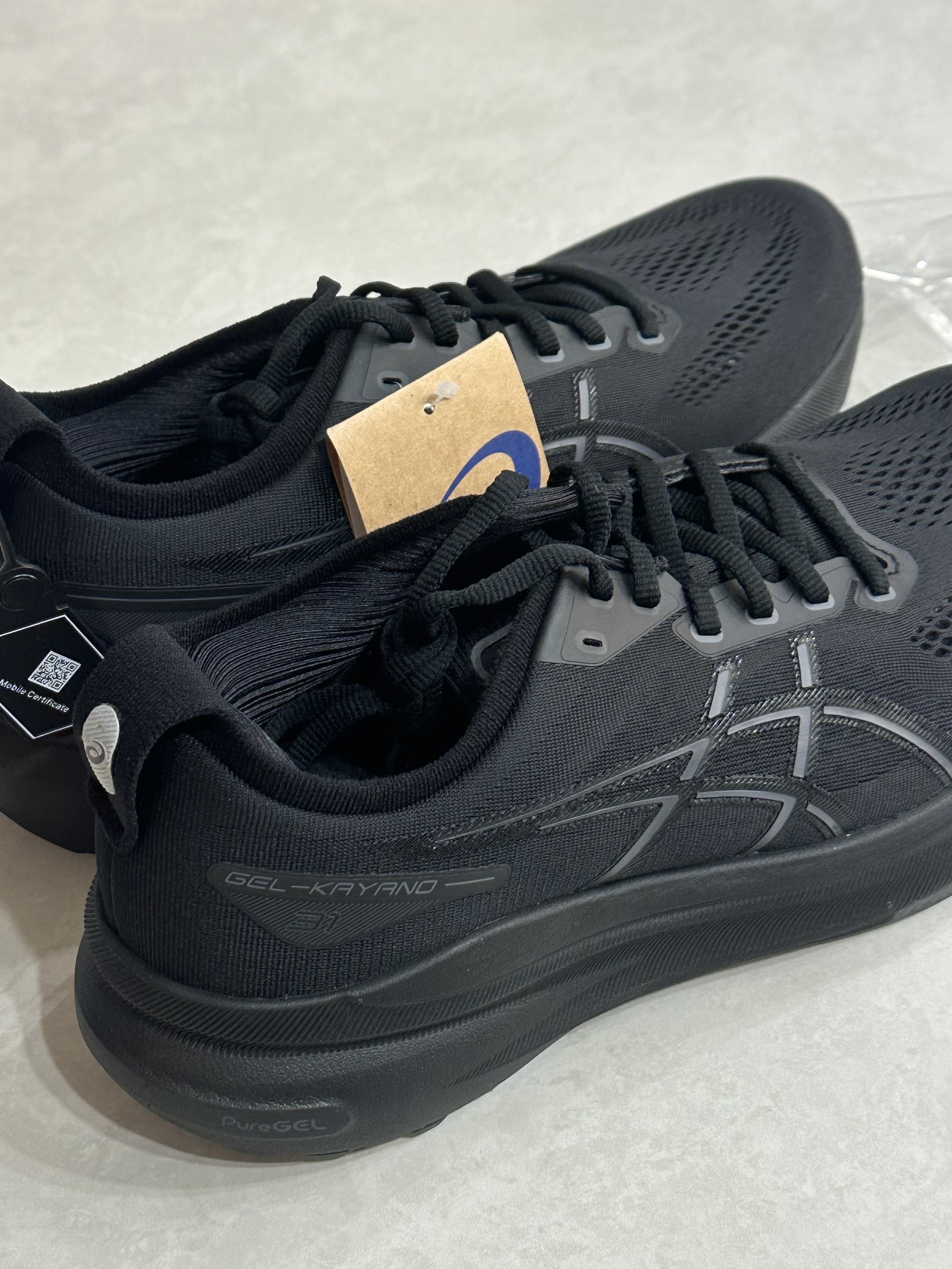 Asics Gel-Kayano 31 Black - 4E Extra Wide 착용 스타일