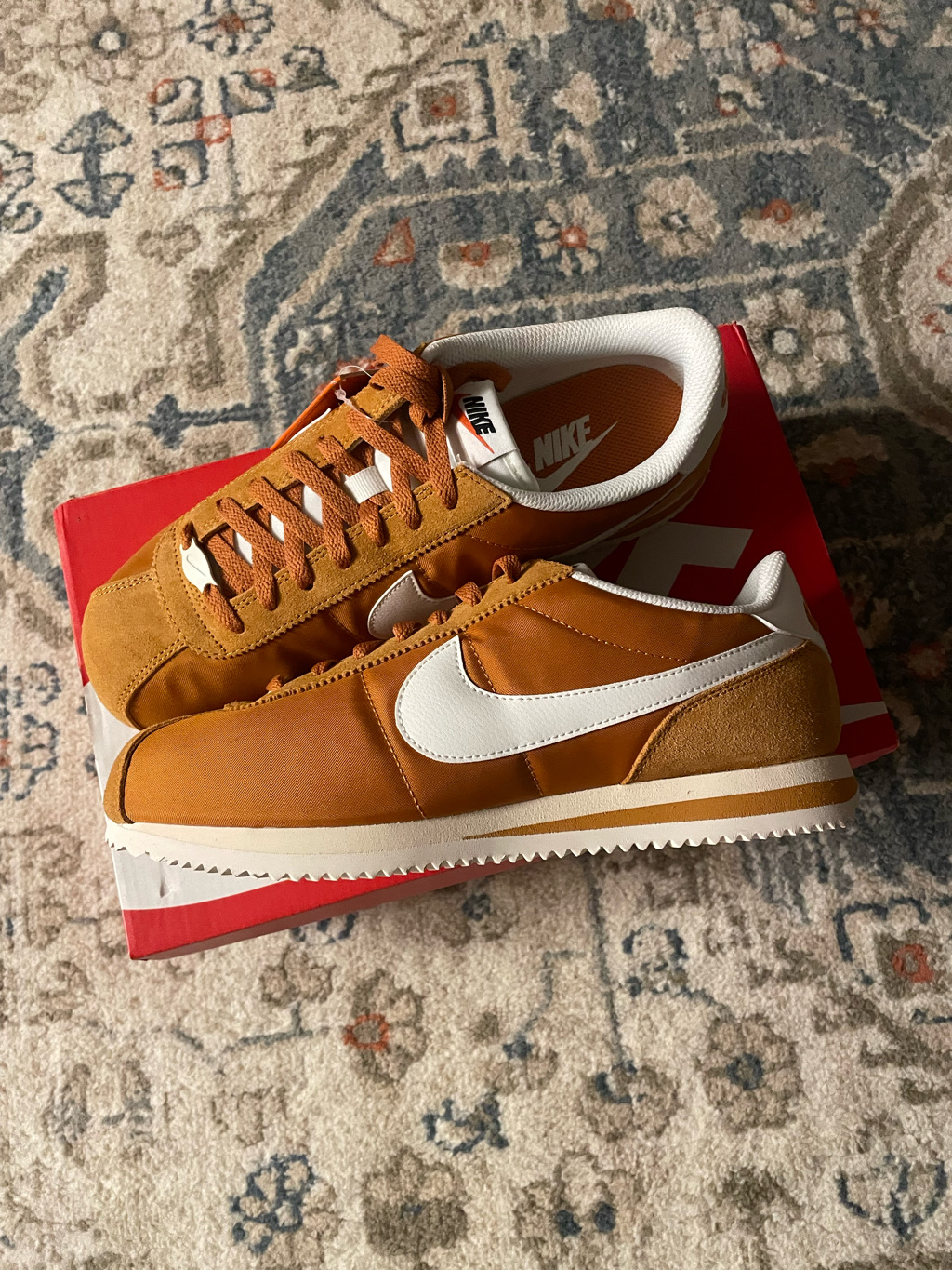 Nike Cortez TXT Monarch Muslin 착용 스타일 - 1