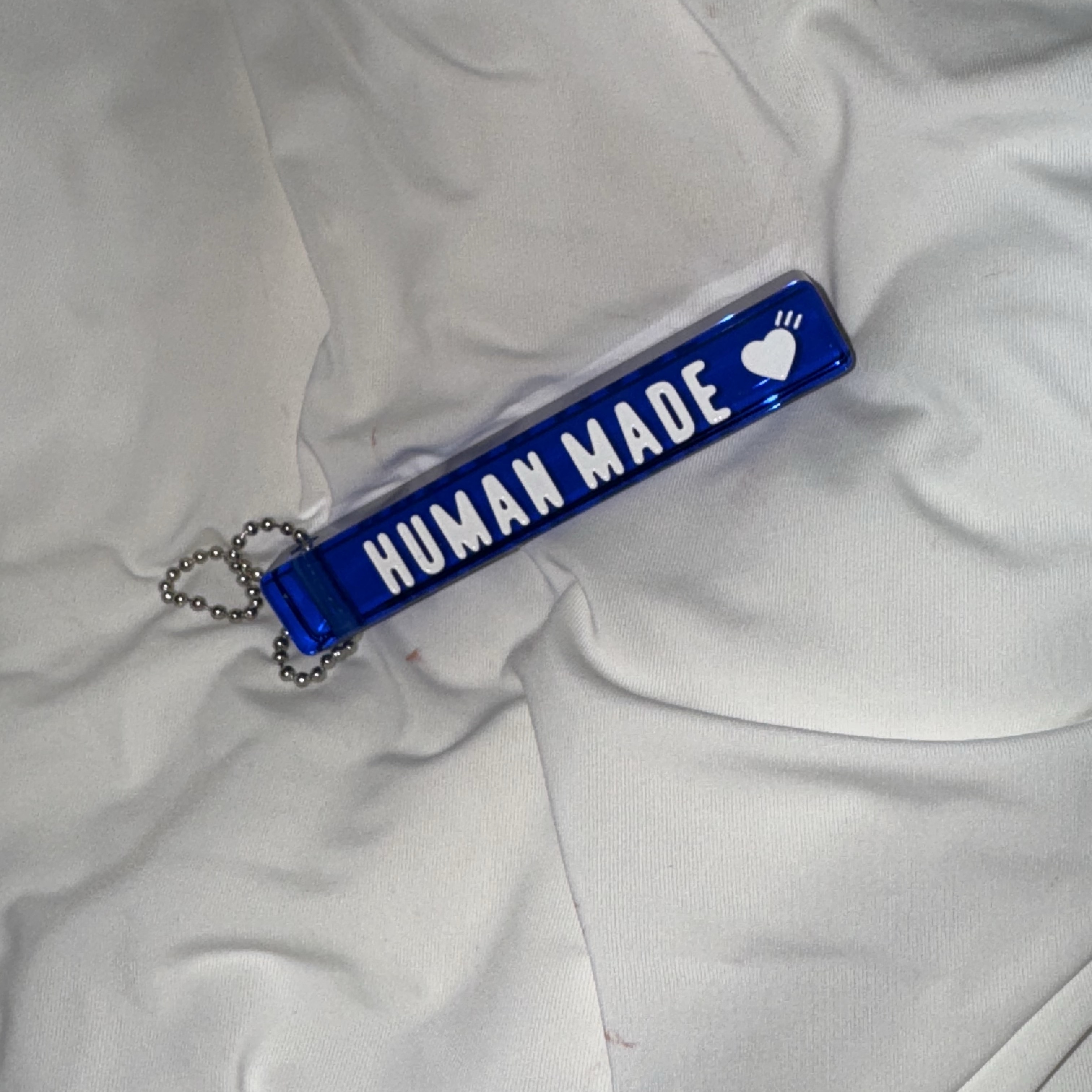 Human Made Acrylic Keychain Blue 착용 스타일