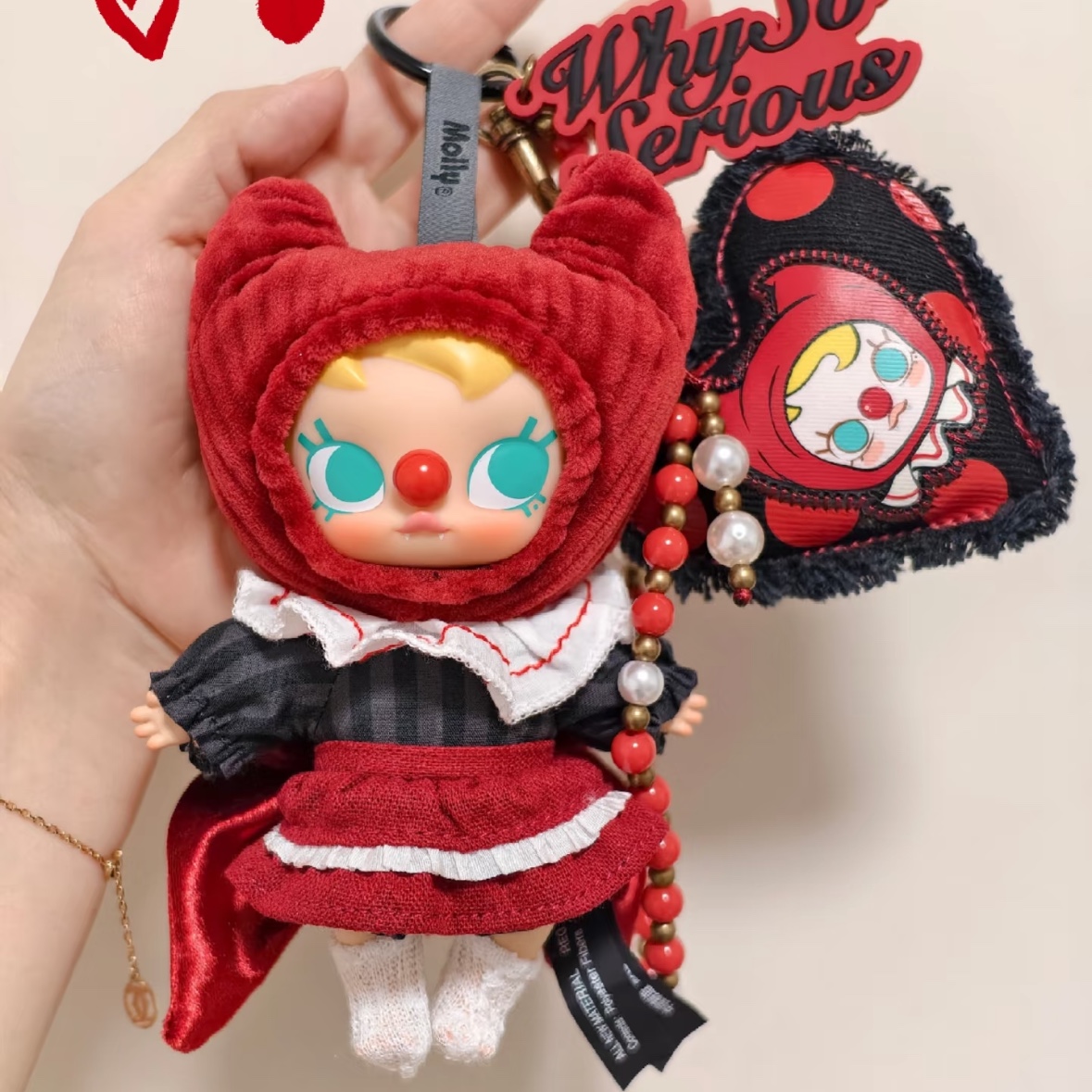 Pop Mart Why So Serious Series Vinyl Plush Pendant Crimson Dancer (Opened Case), Pop Mart Why So Serious Series Vinyl Plush Pendant Sealed Case (8 Blind Boxes) 착용 스타일
