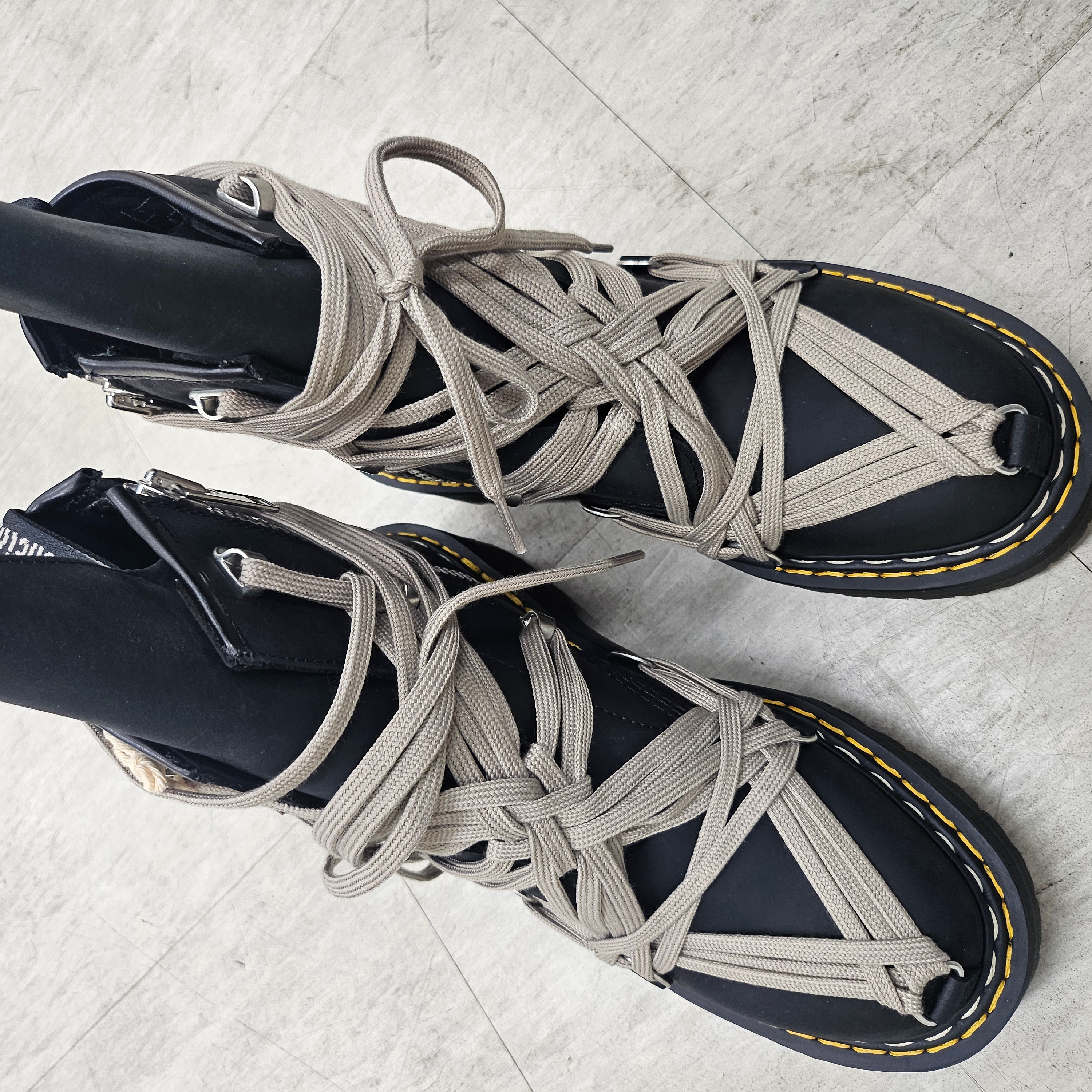 Dr. Martens x Rick Owens 1460 Quad Sole Mega Lace Boots Black 착용 스타일 - 9