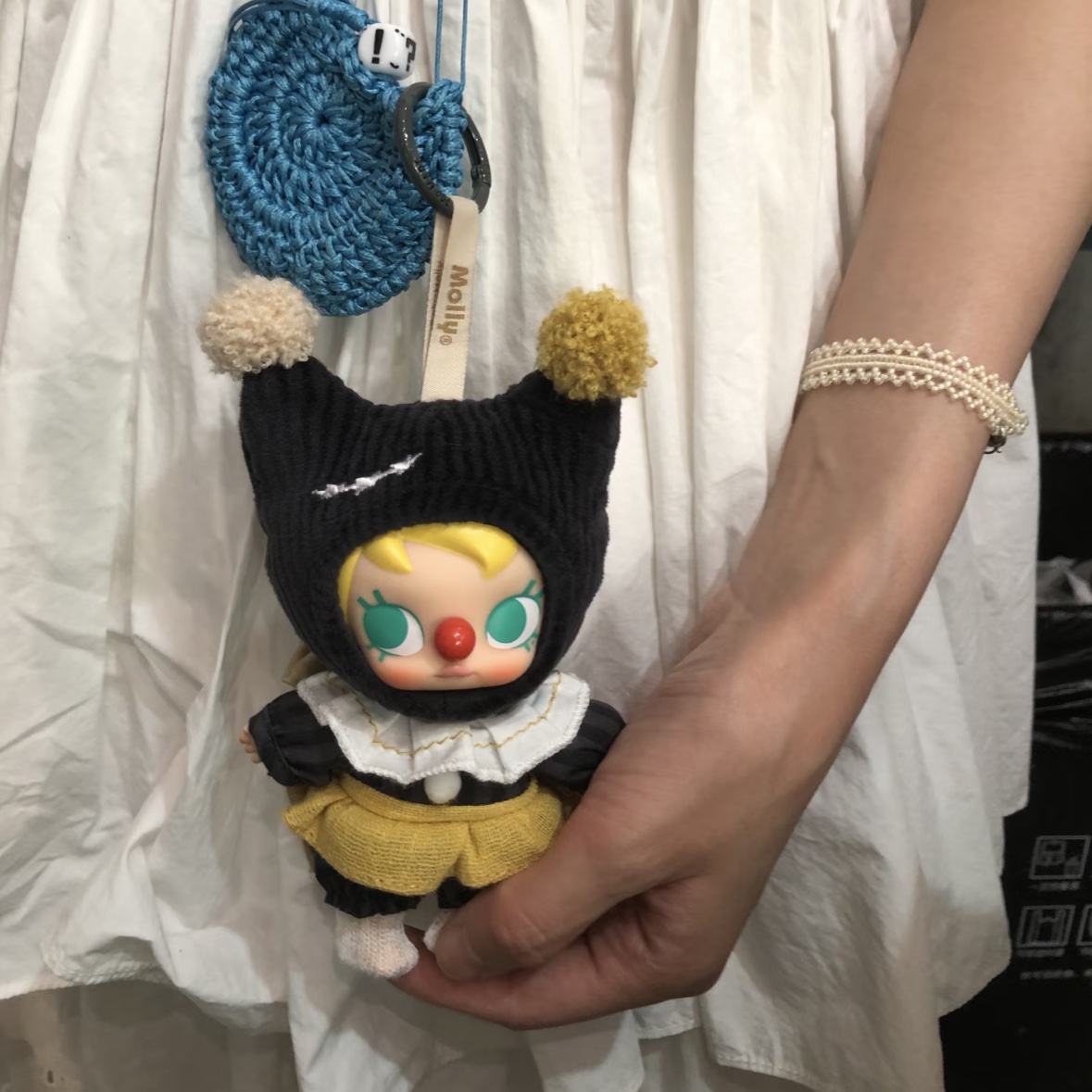 Pop Mart Why So Serious Series Vinyl Plush Pendant String Puppet (Opened Case), Pop Mart Why So Serious Series Vinyl Plush Pendant Sealed Case (8 Blind Boxes) 착용 스타일
