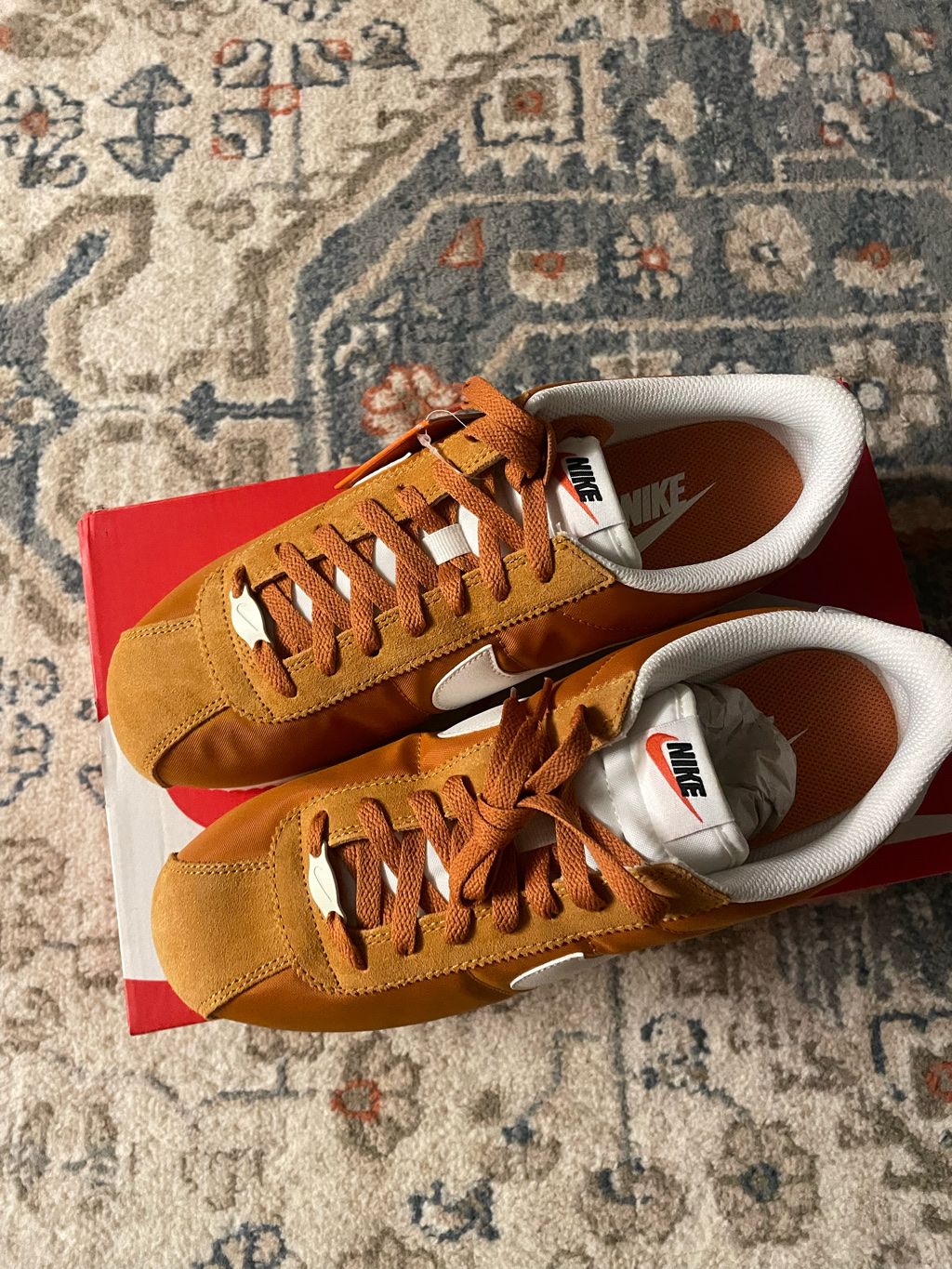 Nike Cortez TXT Monarch Muslin 착용 스타일 - 2