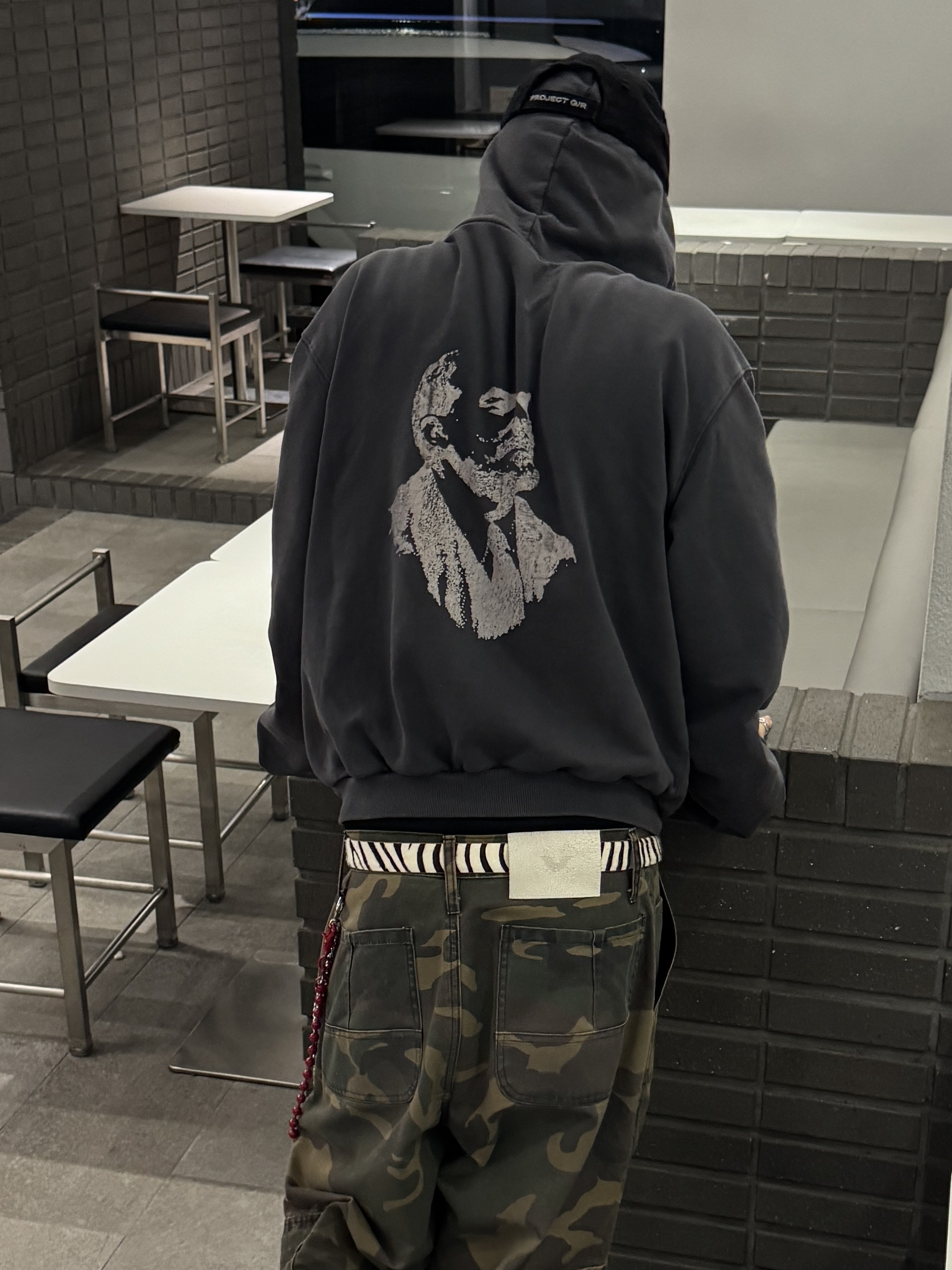 qualisartifexpereo Soviet VTG Hoodie Zip Up, Project G/R Distressed Filth Club Cap Washed Black 착용 스타일 - 1