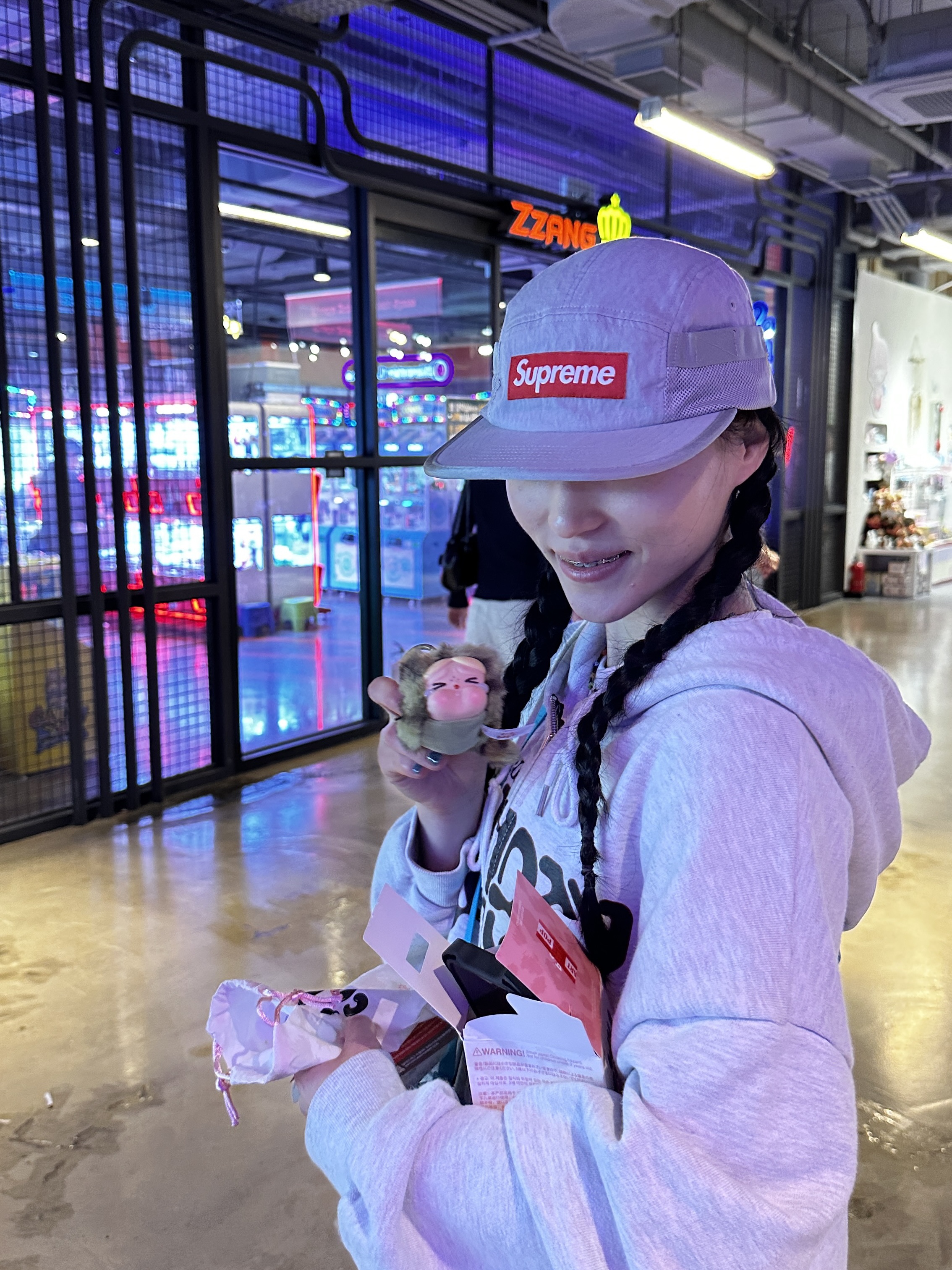 Supreme Mesh Pocket Camp Cap Silver - 24FW, Arc'teryx Mantis 1 Waistpack Blue Tetra 착용 스타일 - 3