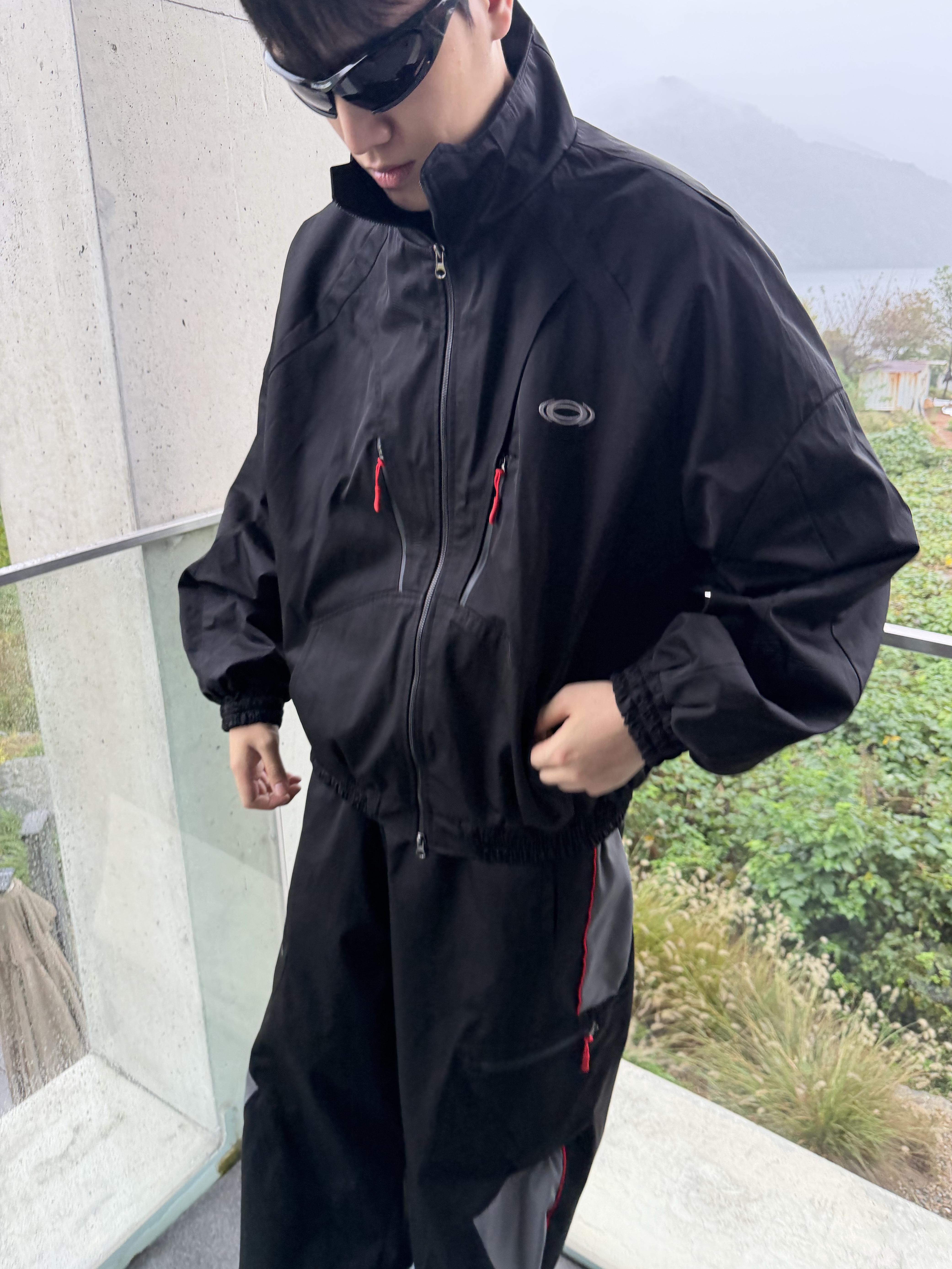 Civision by CSC Interval Shell Track Jacket Ver.2 Black, Civision by CSC Interval Work Track Pants Black 착용 스타일 - 3